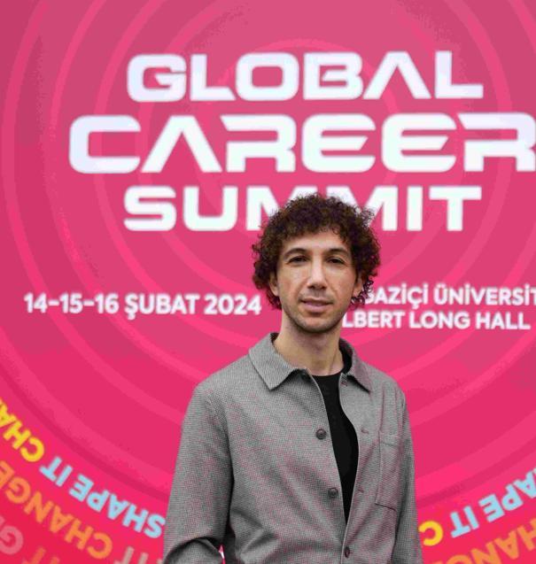 Gençlerin yüzde 83,2’si Türkiye’deki global şirketlerde çalışmayı hedefliyor