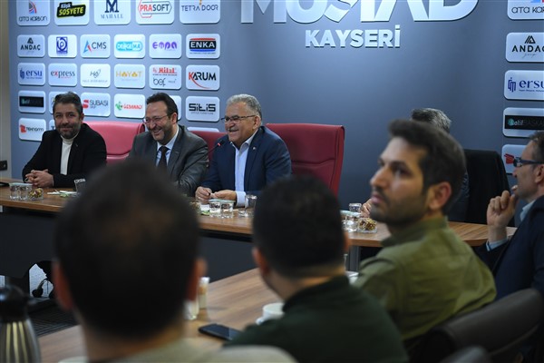 Başkan Büyükkılıç, MÜSİAD Kayseri şubesini ziyaret etti