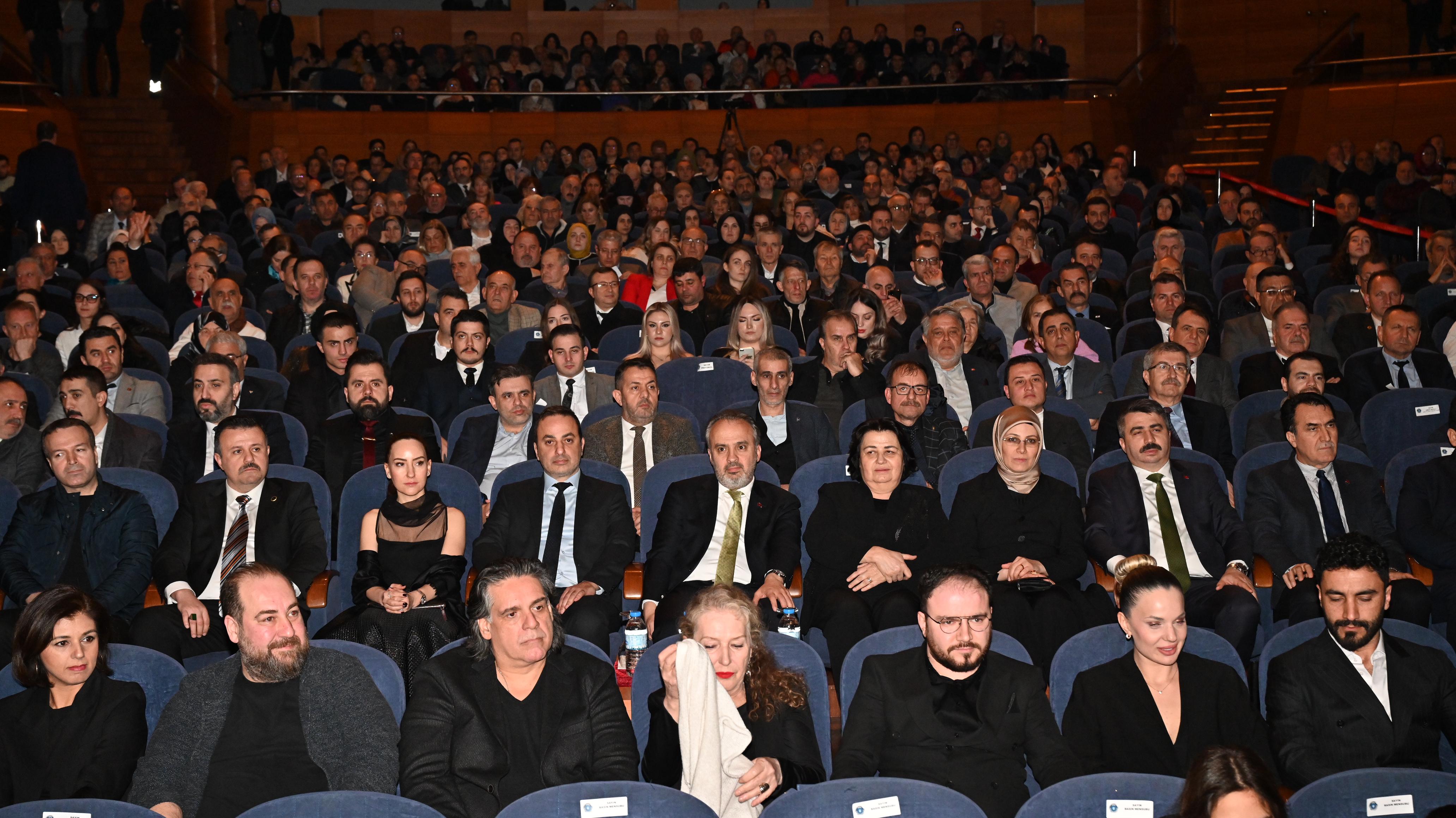 “Sadık Ahmet” filminin Bursa’da gala gösterimi yapıldı