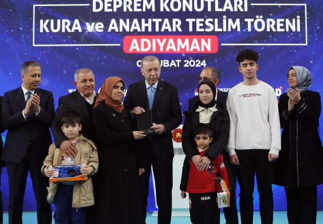 Erdoğan: Adıyaman’da 32 bin konutun inşası yıl sonuna kadar tamamlanacak