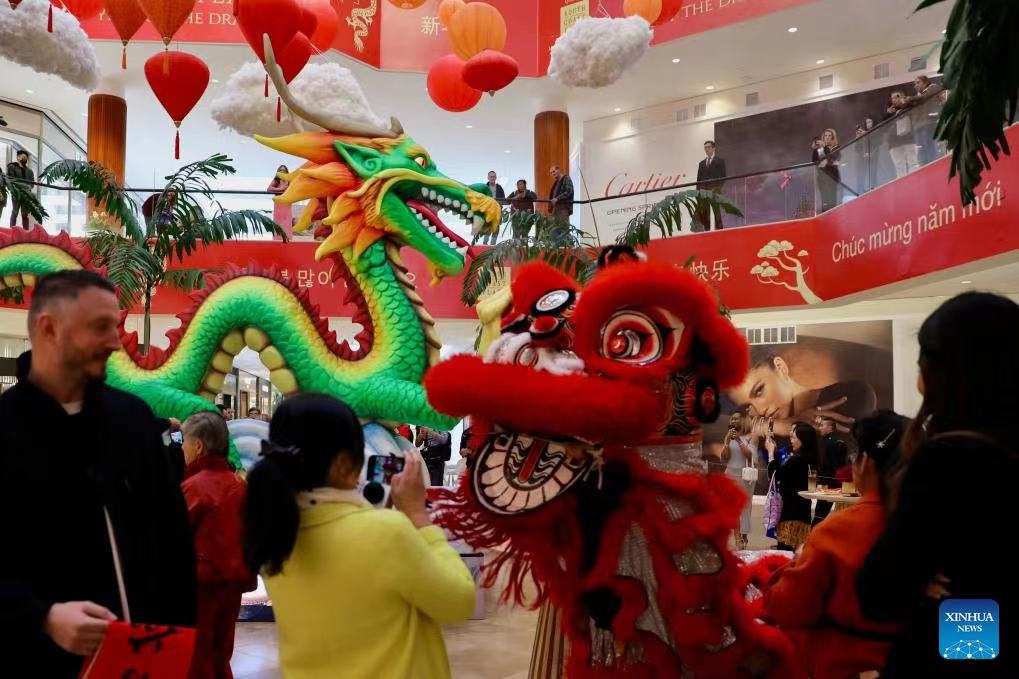 Çin’de yeni yıl coşkusu sürüyor