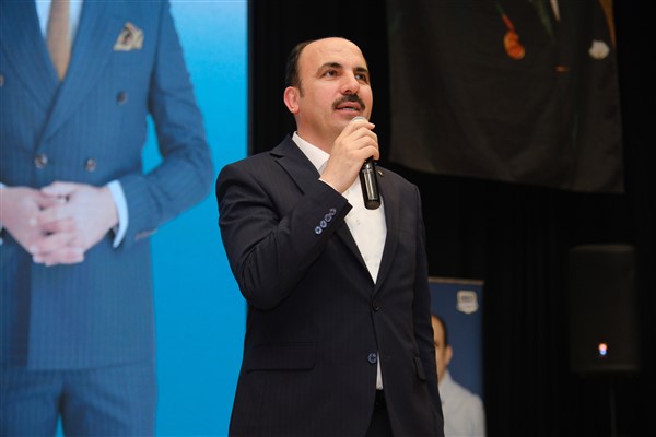 Başkan Altay, Akşehir’de düzenlenen şehir konferansları’na katıldı