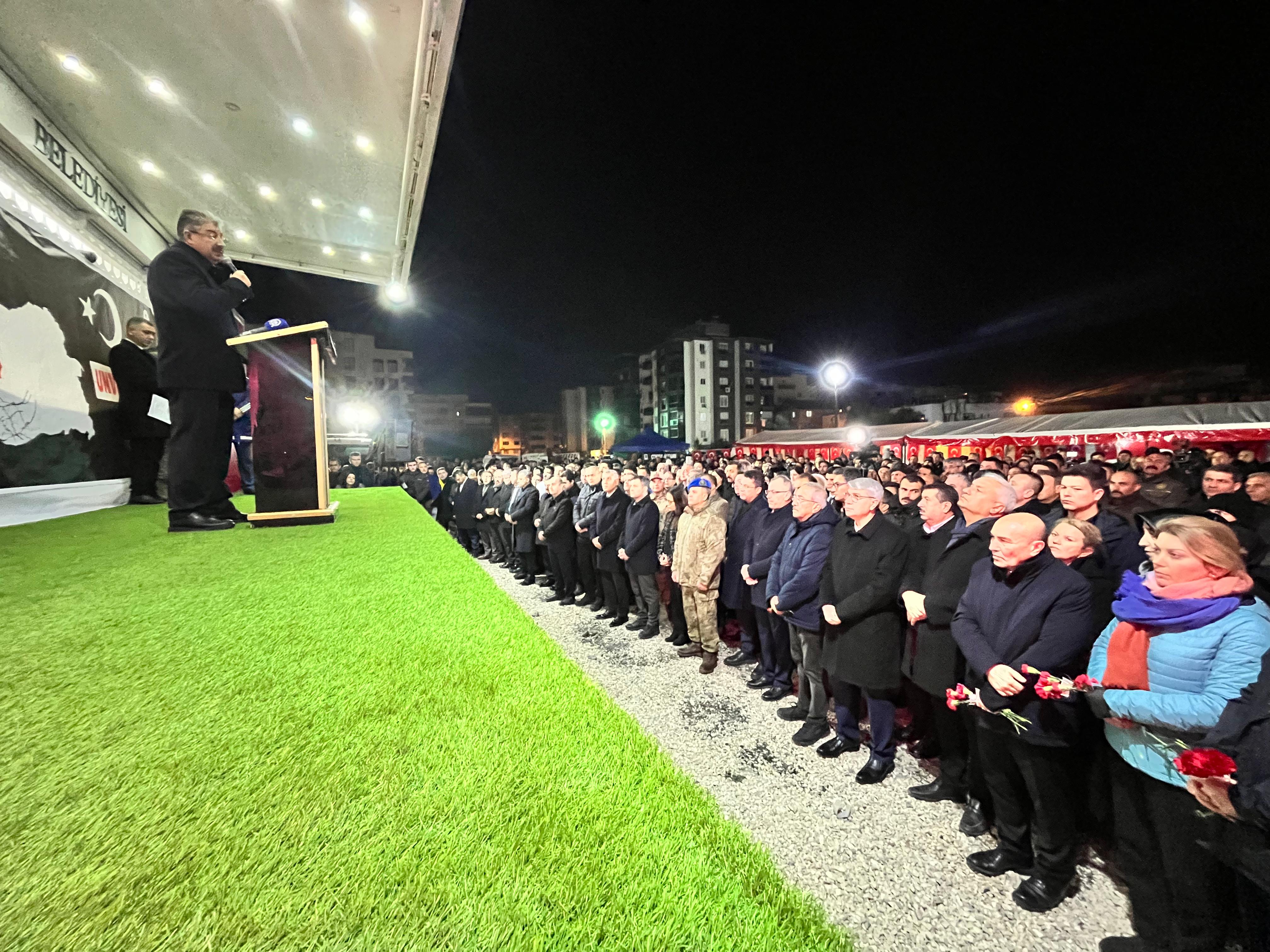 Başkan Soyer, Osmaniye’deki anma törenlerine katıldı