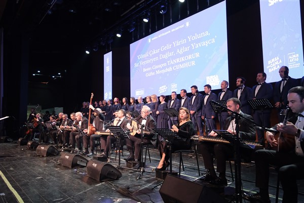 Bursa’da “Beste ve güfteleriyle Alaeddin Yavaşça” konseri düzenlendi