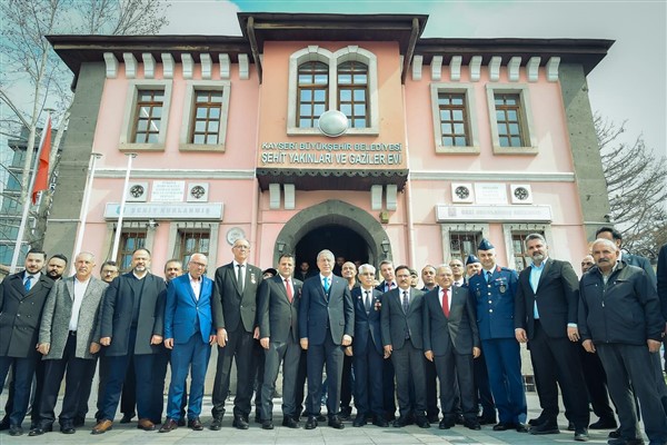 Başkan Büyükkılıç, 18 Mart Çanakkale Zaferi ve Şehitleri Anma törenine katıldı