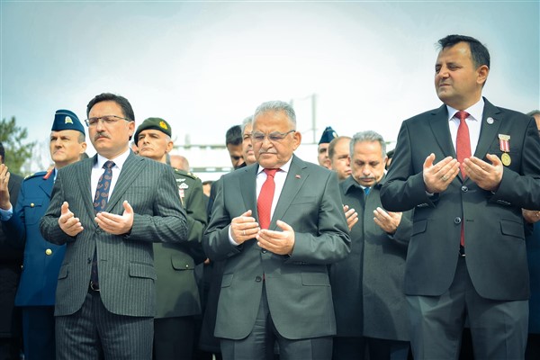 Başkan Büyükkılıç, 18 Mart Çanakkale Zaferi ve Şehitleri Anma törenine katıldı