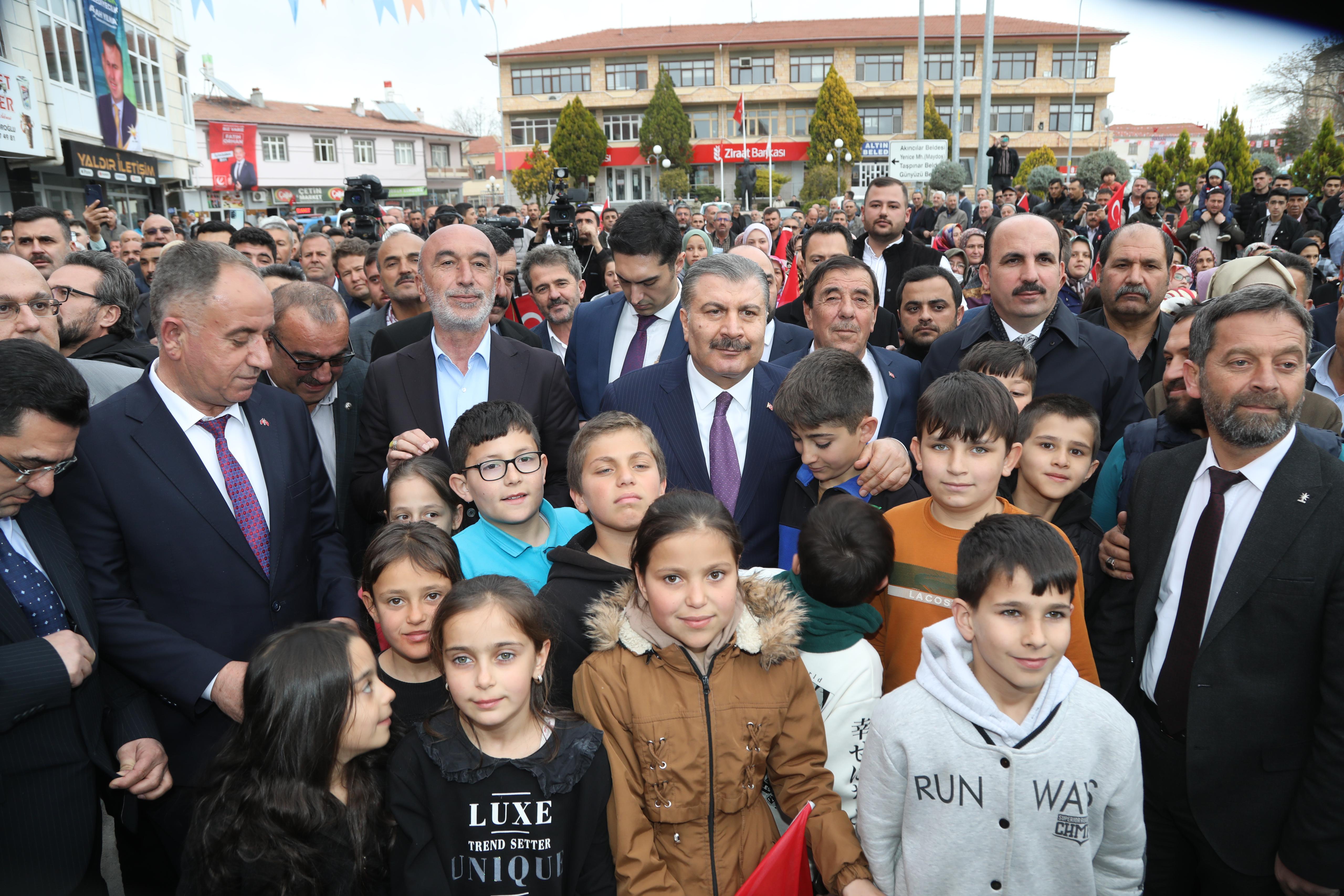 Altınekin Şehir Konağı’nın temeli Bakan Koca’nın katılımıyla atıldı