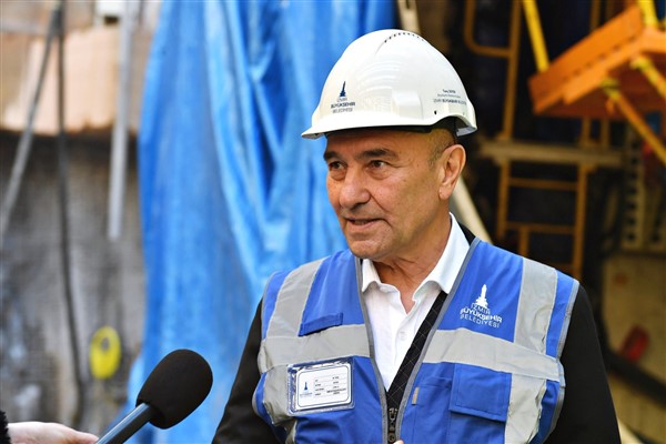 DÜZELTME – Başkan Soyer, Buca Metrosu çalışmalarını yerinde inceledi