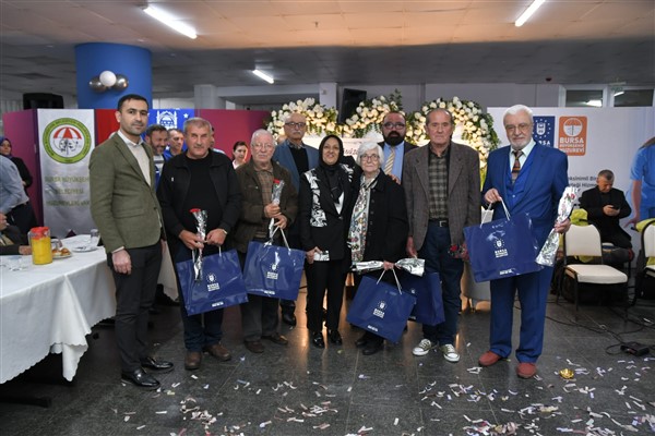 Bursa’da huzurevi sakinlerine doğum günü etkinliği düzenlendi