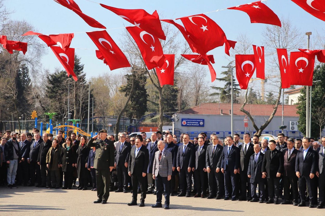 Bayrampaşa’da Çanakkale Zaferi törenle kutlandı