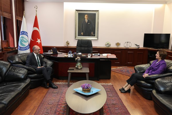 Anadolu Üniversitesi Rektörü Erdal’dan Başkan Ünlüce’ye ziyaret