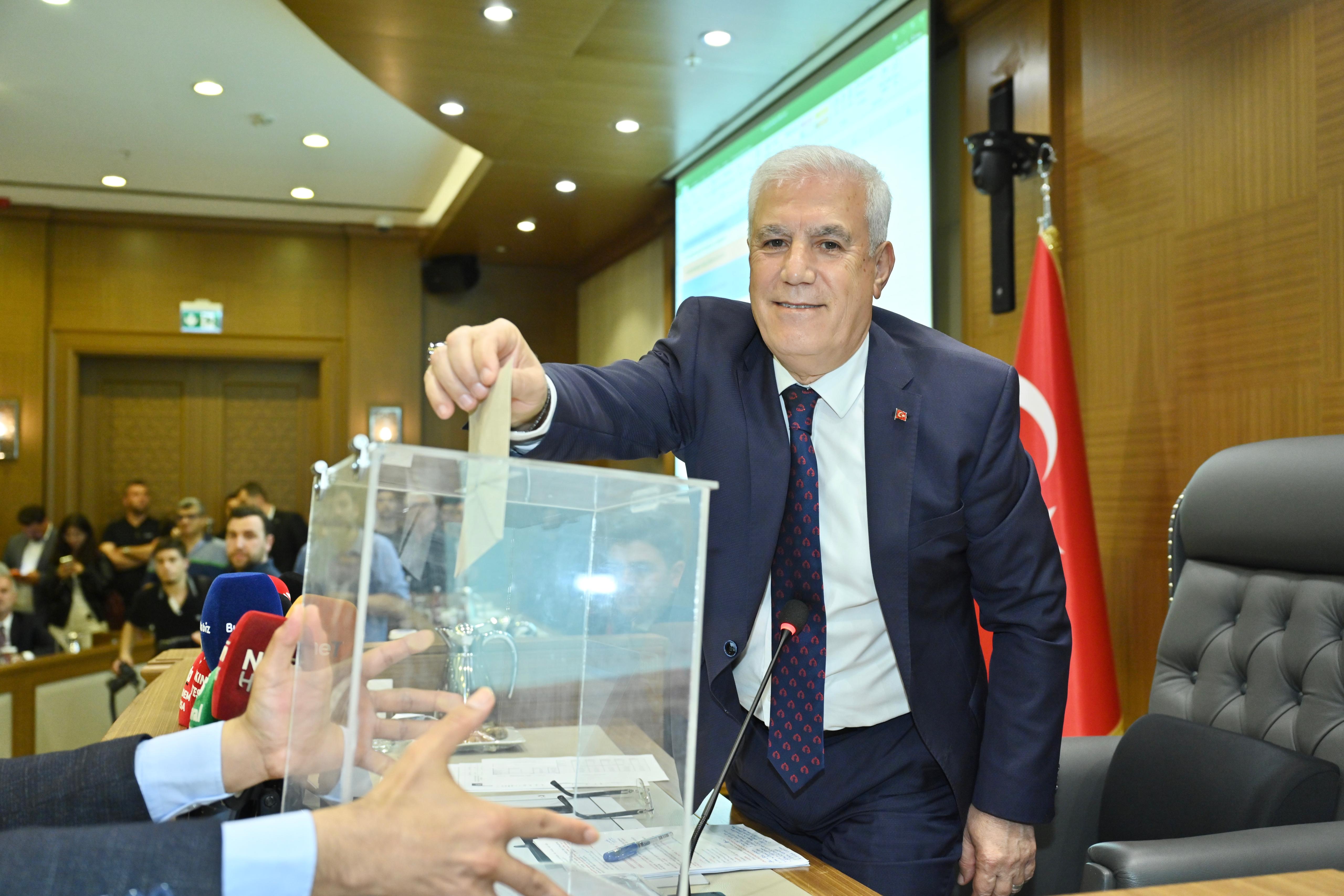 Bursa Büyükşehir Belediye Meclisi ilk toplantısında suya indirim kararı alındı