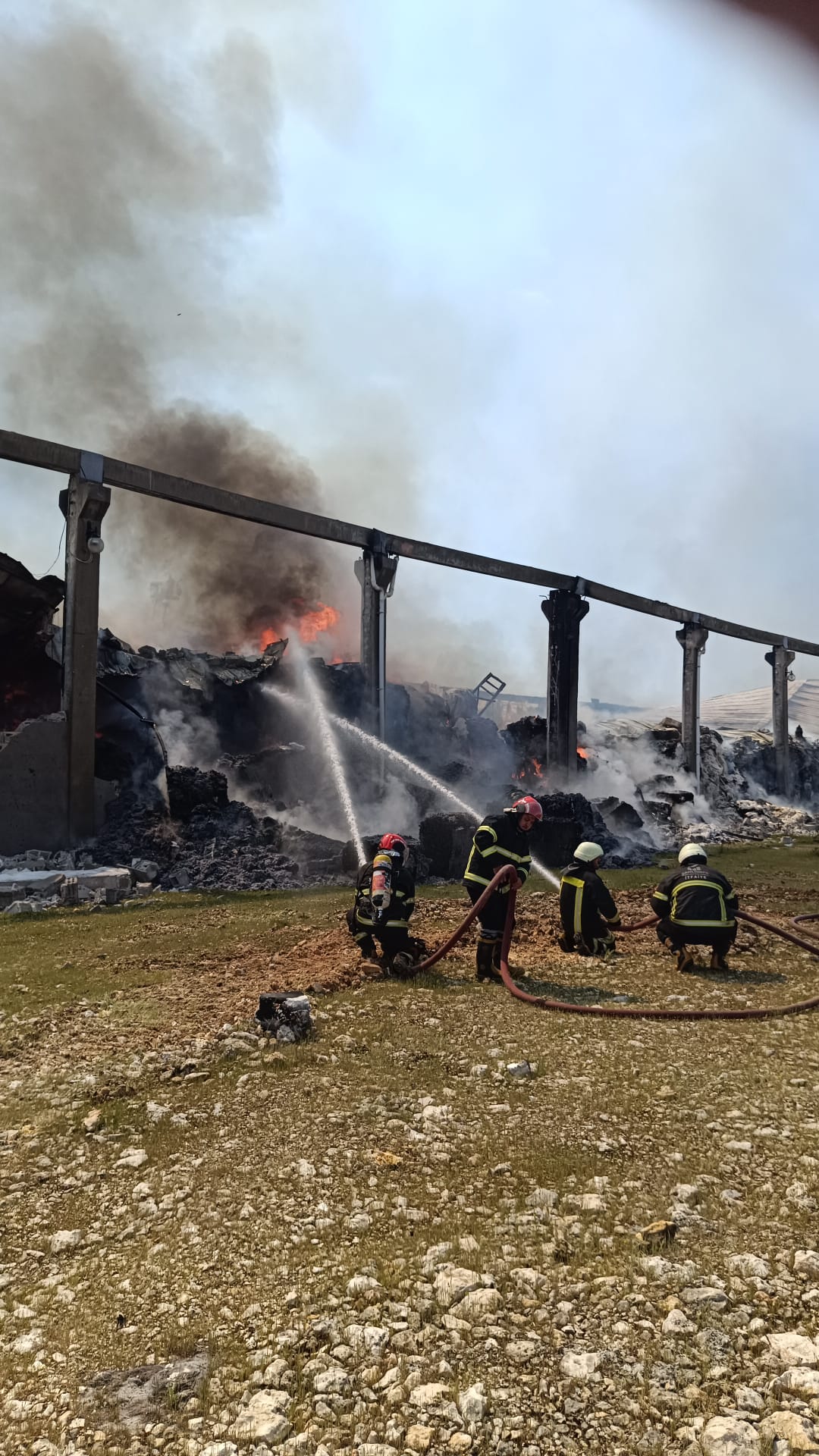 Şanlıurfa’da fabrika yangını