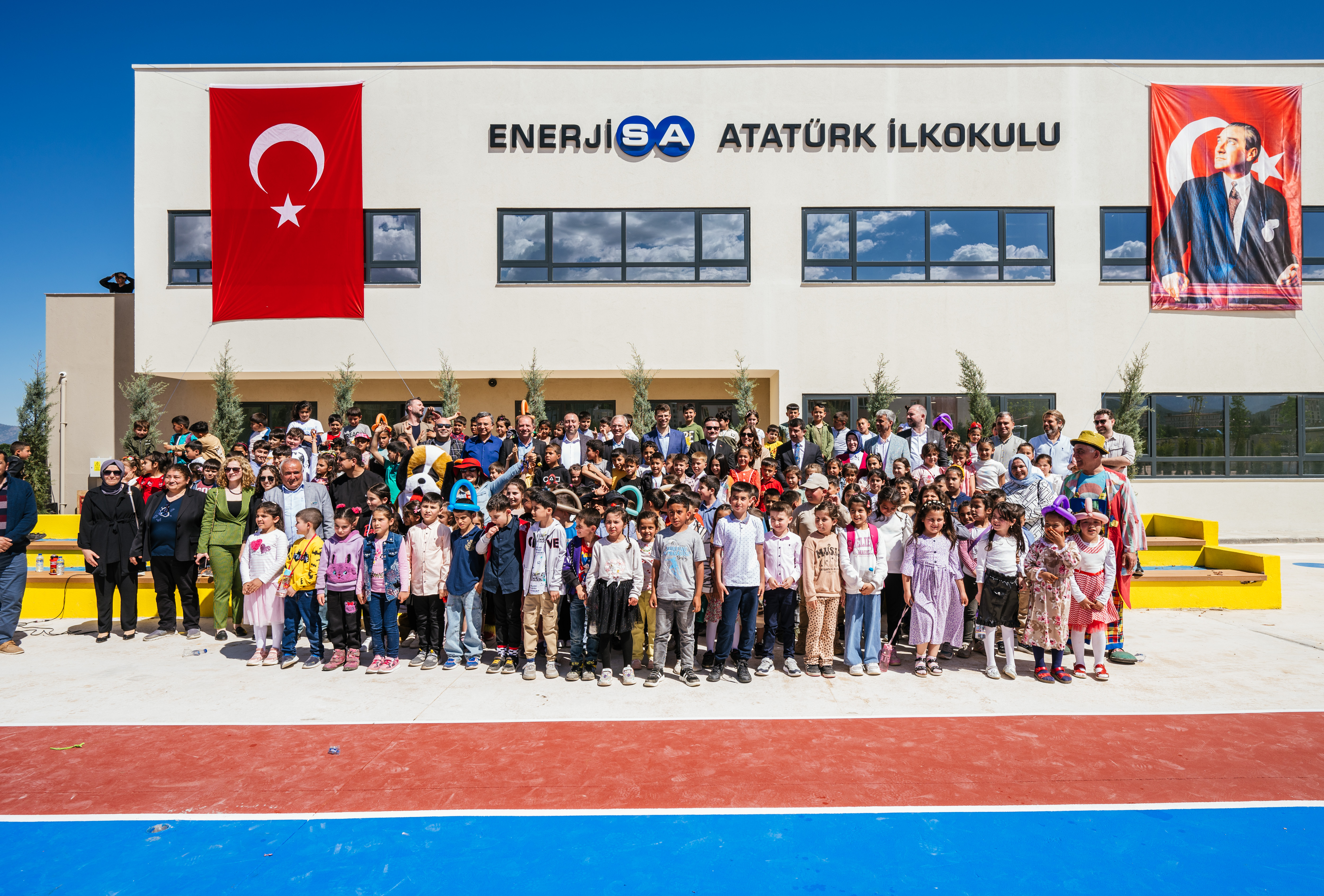 Enerjisa Atatürk İlkokulu Hatay’da açıldı