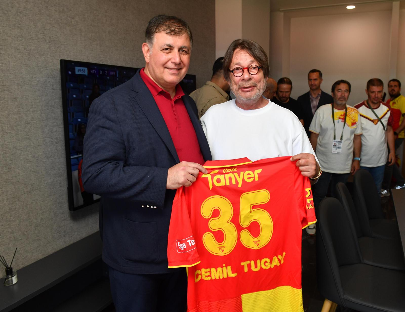 Başkan Tugay, Göztepe’nin Süper Lig heyecanına ortak oldu