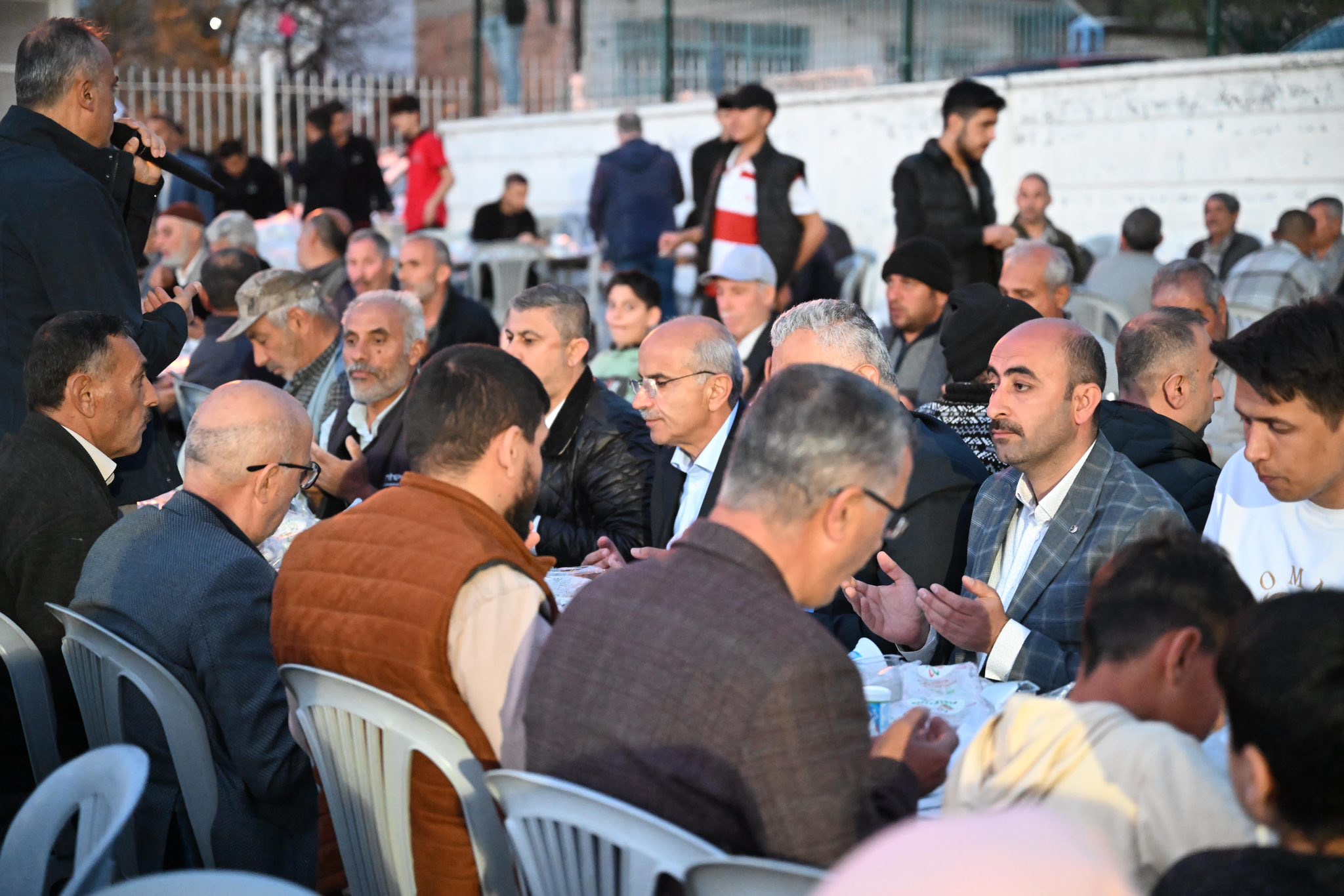 Malatya Büyükşehir Belediye Başkanı Er, vatandaşlarla iftar programına katıldı