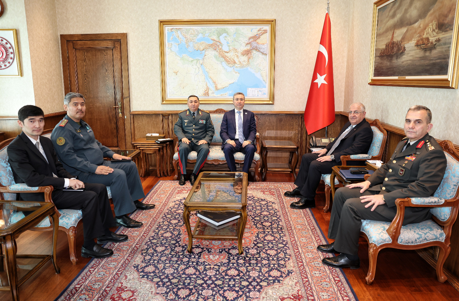 Bakan Güler, Kazakistan’ın Ankara Büyükelçisi Sapiyev’i ağırladı