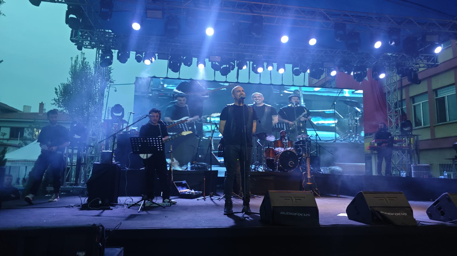 Haluk Levent’ten Afyonkarahisar’da ”23 Nisan konseri”