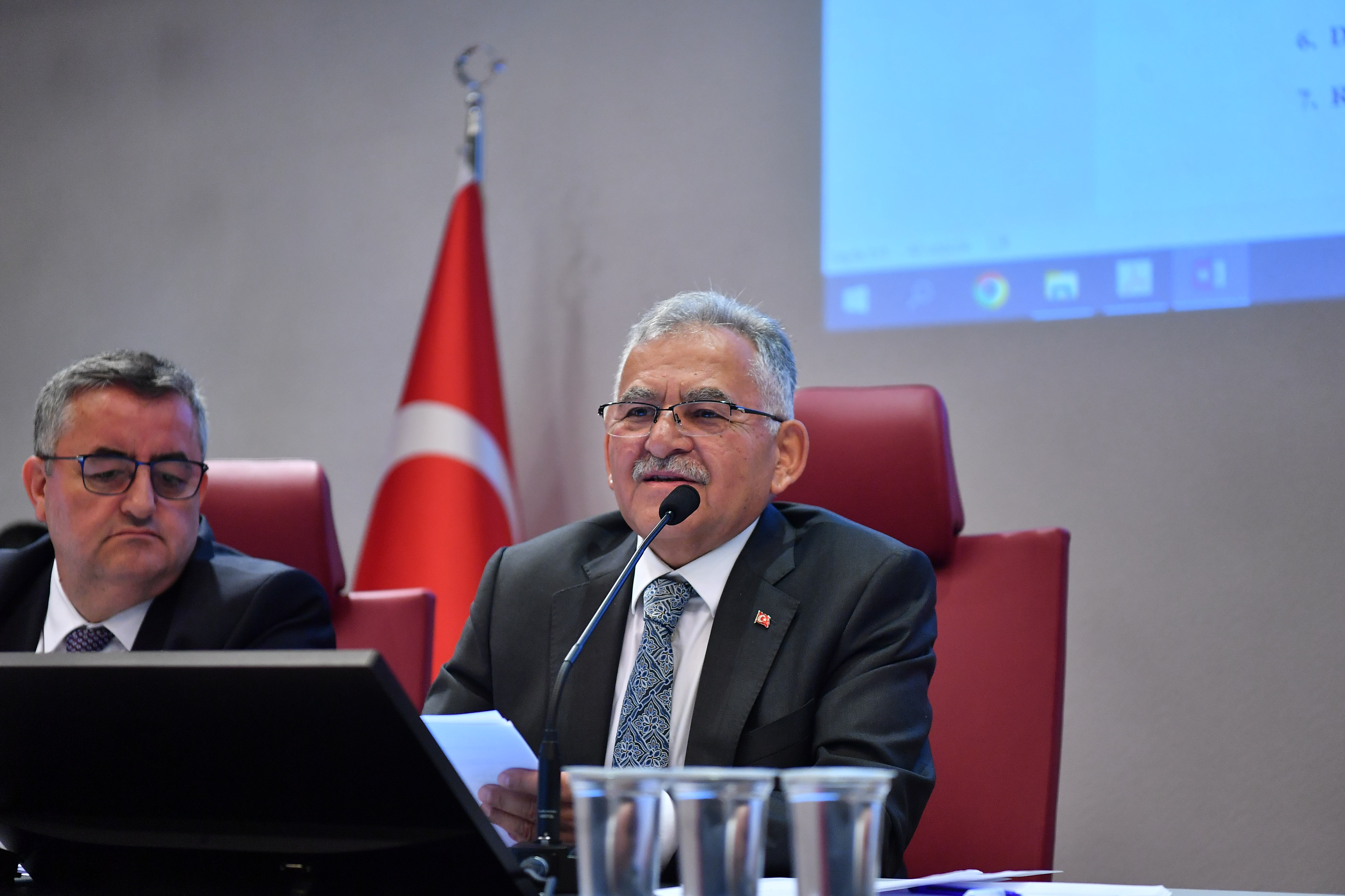 Kayseri Büyükşehir Meclisi’nden “suya yüzde 30 indirim” kararı
