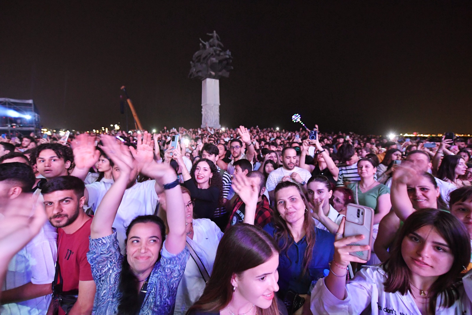 İzmir’de 19 Mayıs etkinlikleri Sıla konseri ile kutlandı