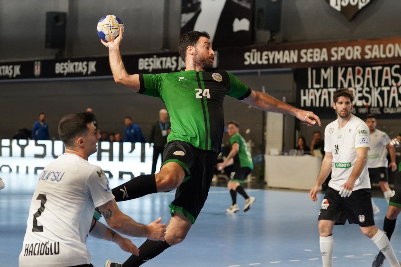 Erkekler Süper Ligi Final Serisi’nde Beşiktaş Safi Çimento 2-0 öne geçti