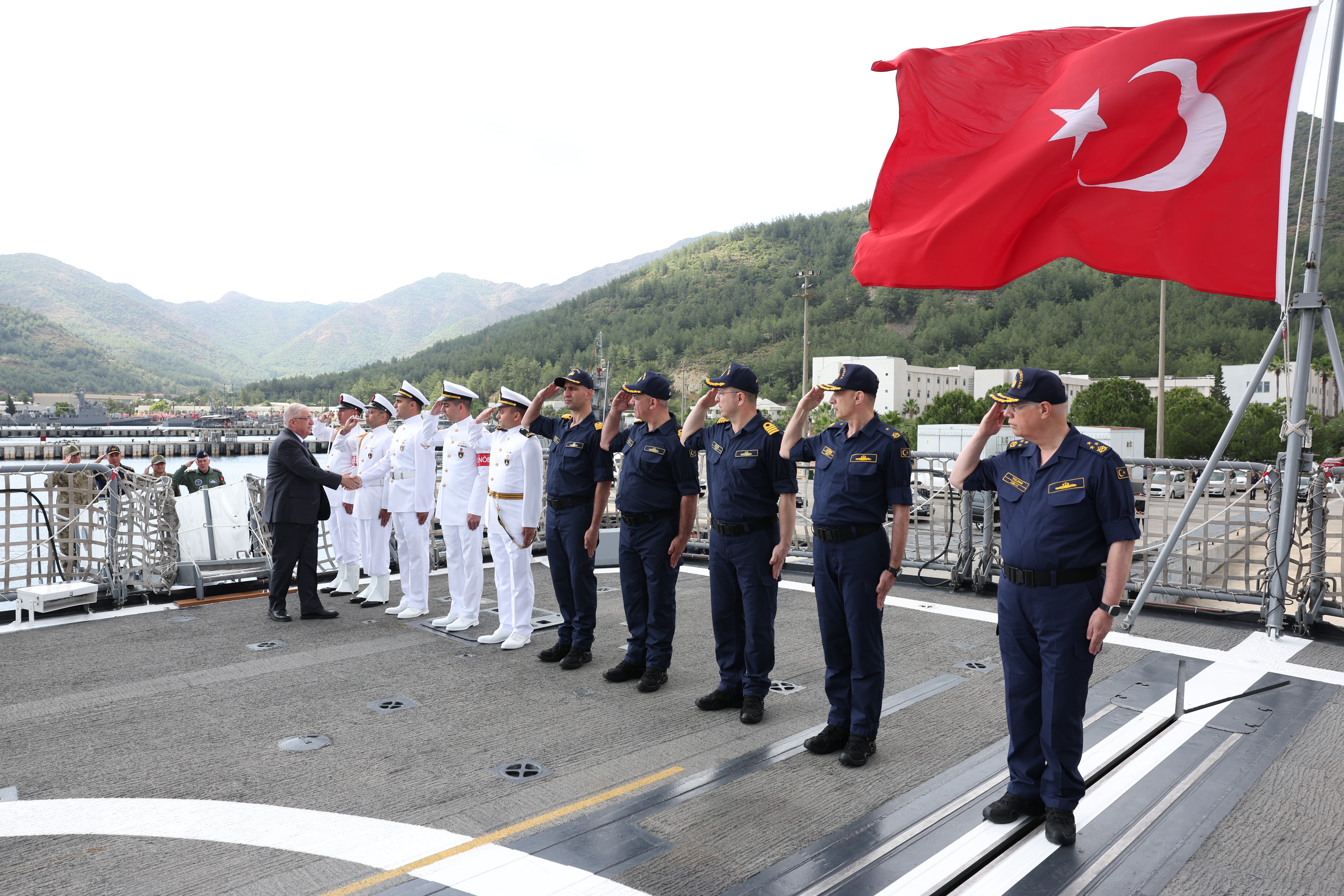 Bakan Güler, Denizkurdu-2/24 Tatbikatı’na katıldı