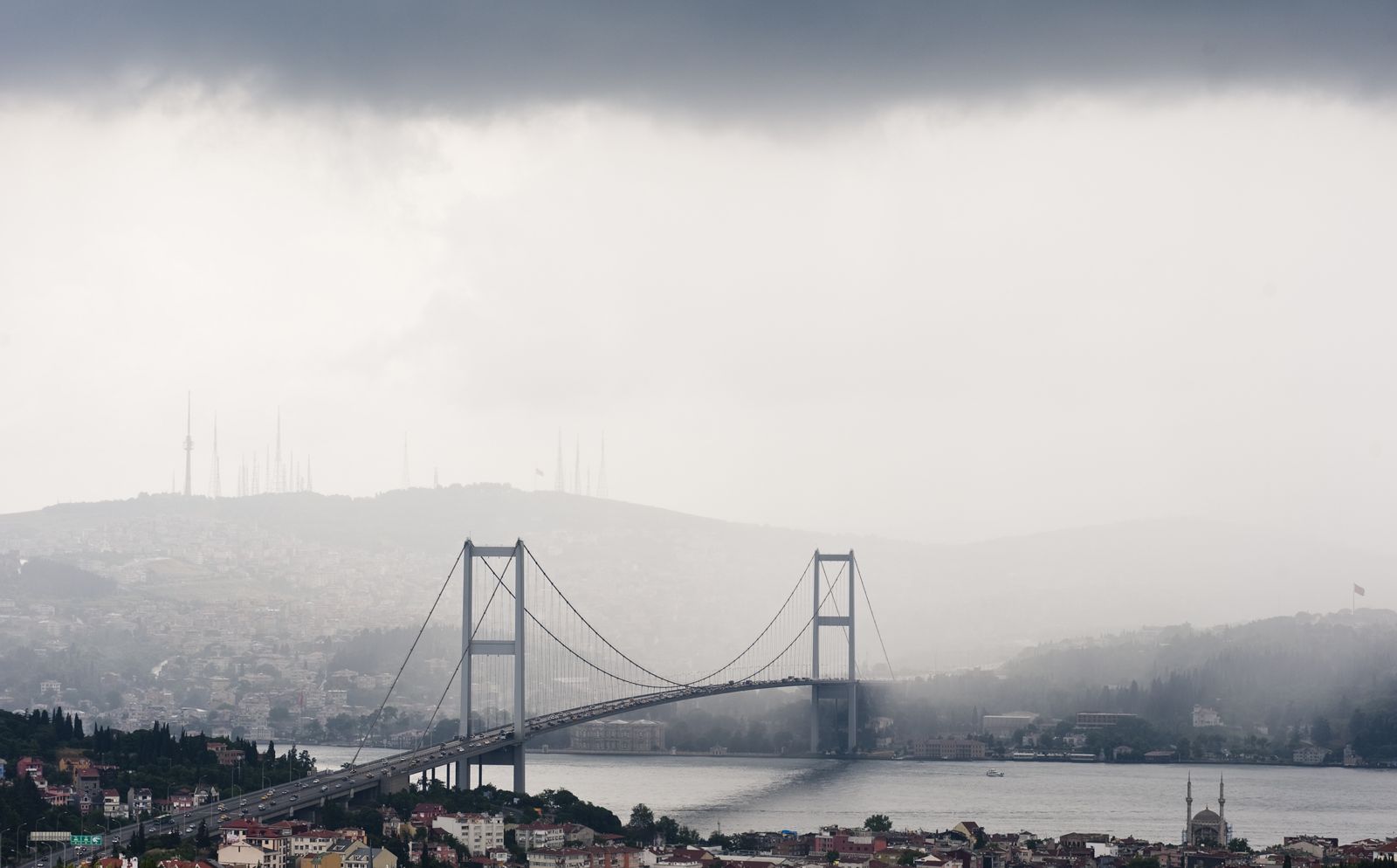 AKOM’dan İstanbul için sağanak yağış ve fırtına uyarısı
