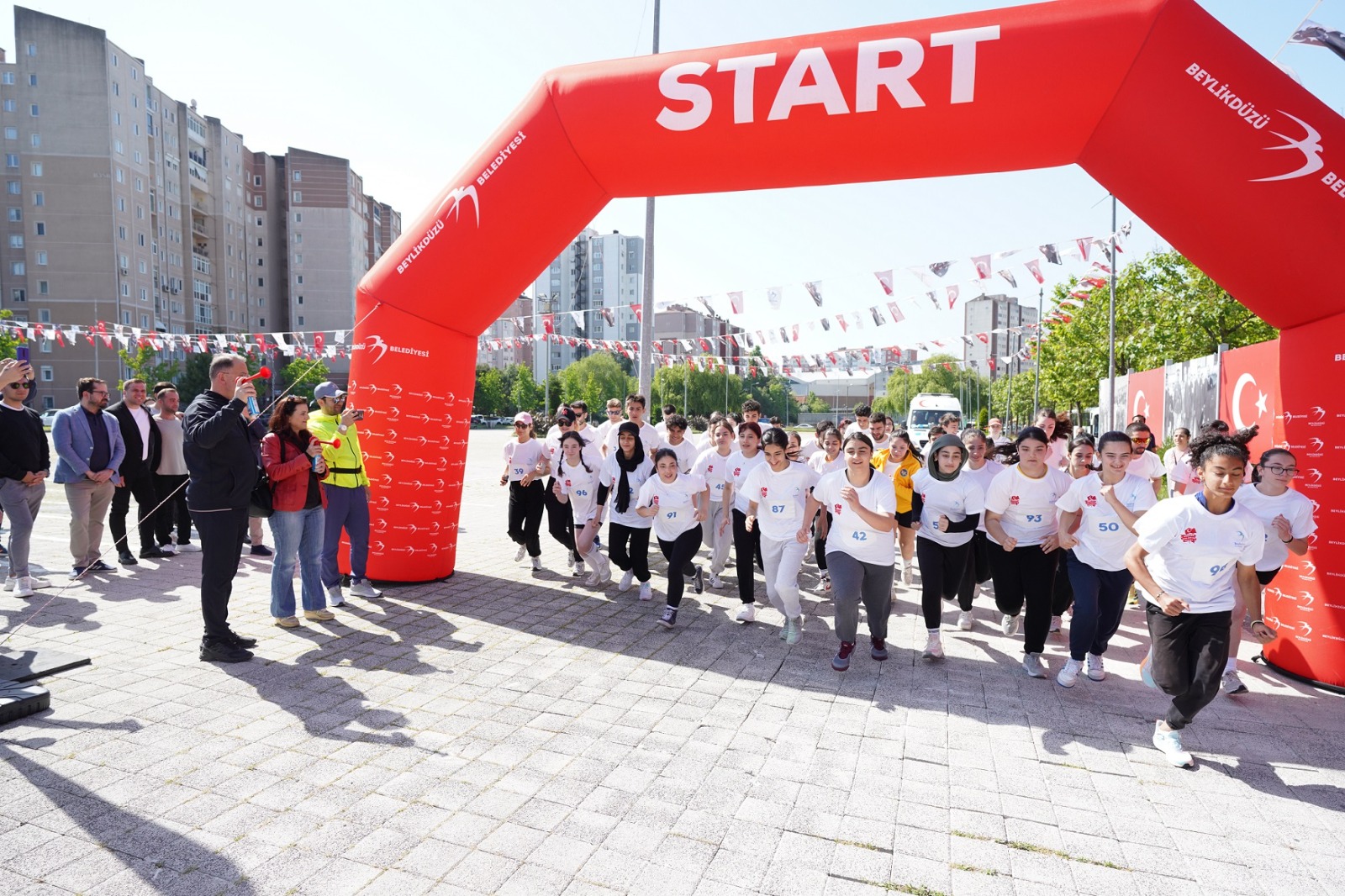 Beylikdüzü’nde ‘19 Mayıs Gençliğin Ayak Sesleri’ koşusu yapıldı