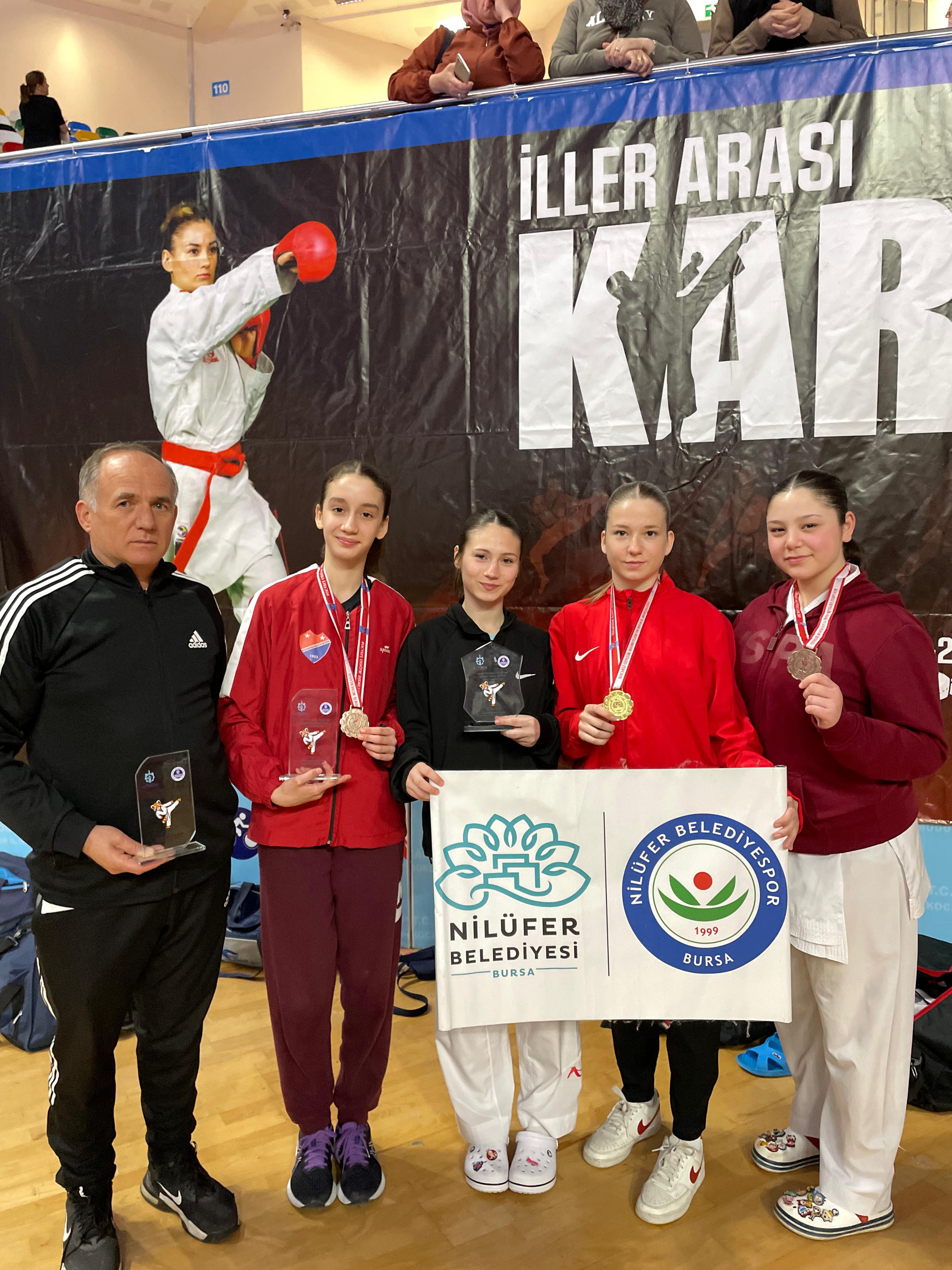 Nilüfer’li karateciler, 1 altın 2 bronz madalya kazandı