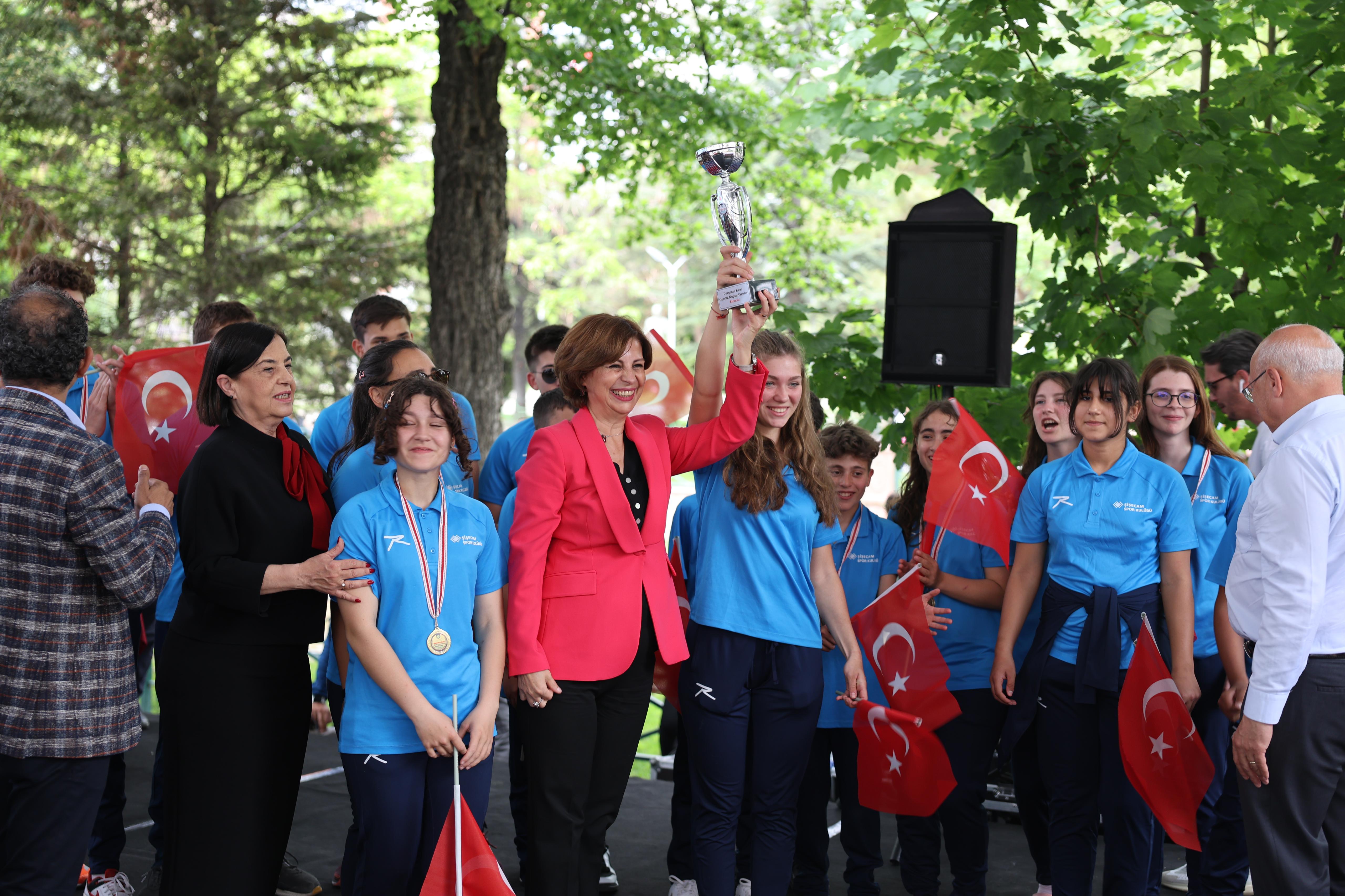 Eskişehir’de “Durgunsu Kano Gençlik Kupası Yarışları” düzenlendi