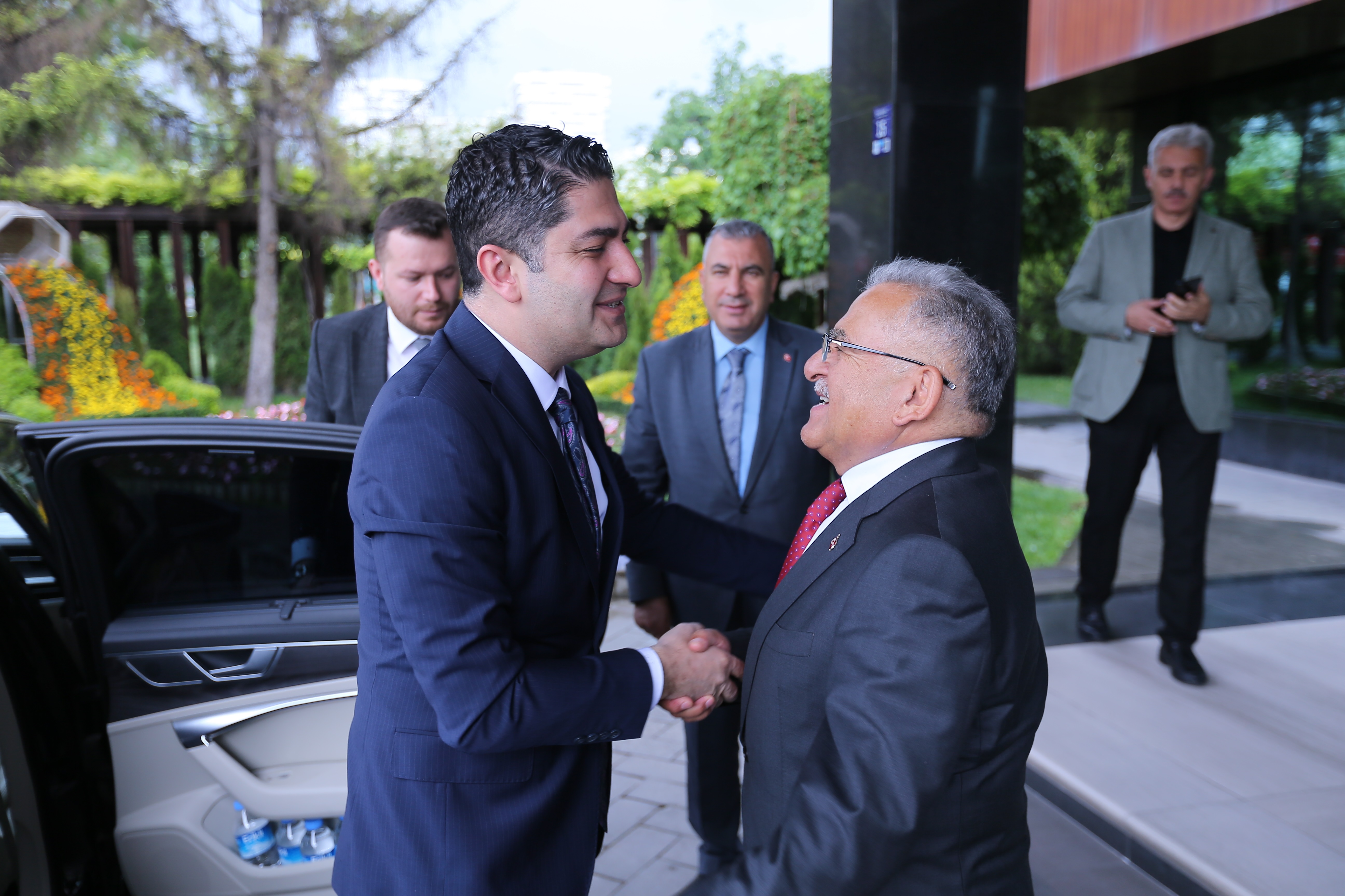 MHP Genel Başkan Yardımcısı Özdemir’den Başkan Büyükkılıç’a ziyaret