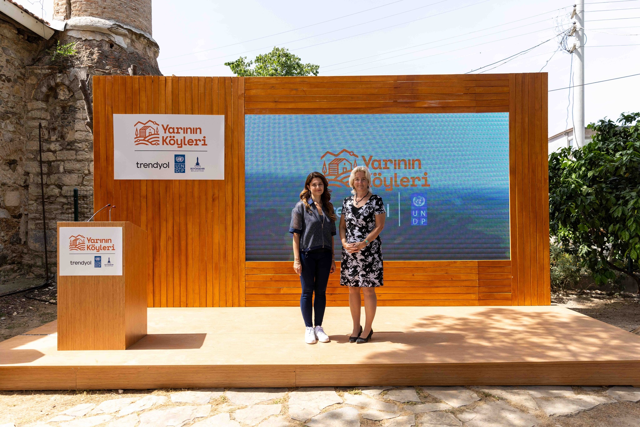 “Yarının Köyleri”nin ikinci dijital merkezi İzmir’in Ulamış Köyü’nde açıldı