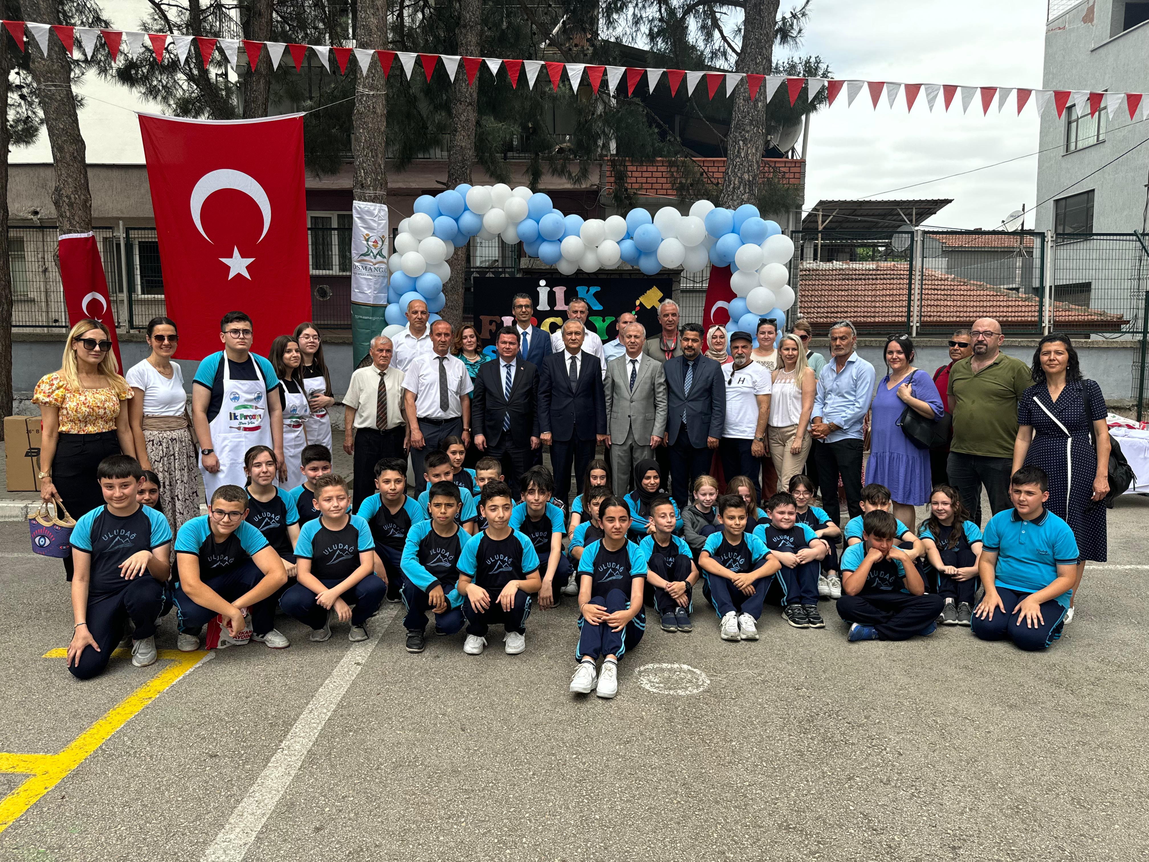Osmangazi Belediye Başkanı Aydın, karne törenine katıldı