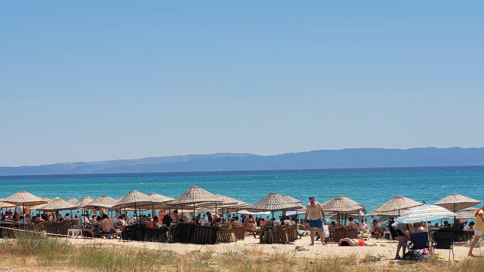 Saros Körfezi sahilleri tatilci akınına uğradı