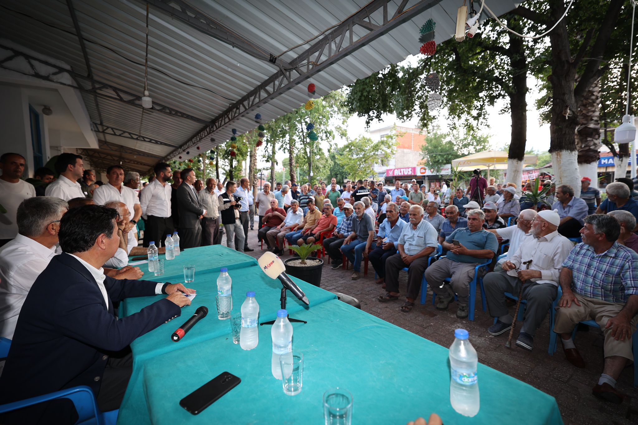 Başkan Aras: Hizmet ederken siyasi parti ayırımı yapmıyoruz