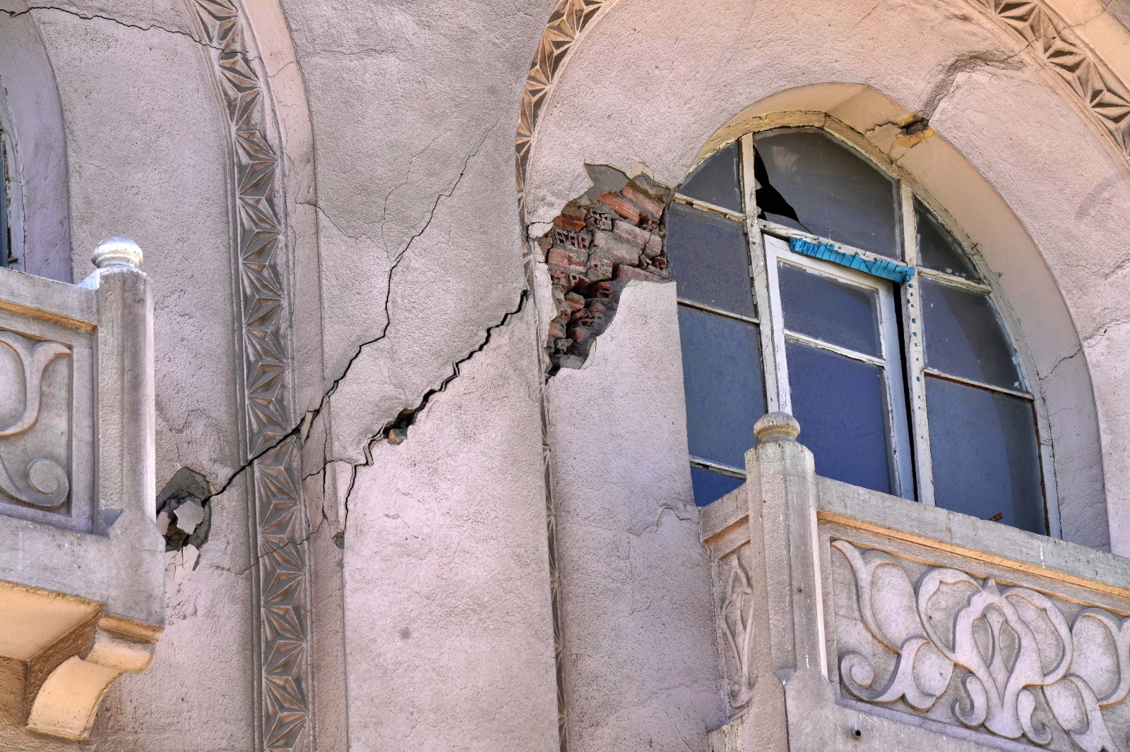 İzmir Büyükşehir Belediyesi’nden Kardiçalı Han’a restore kararı