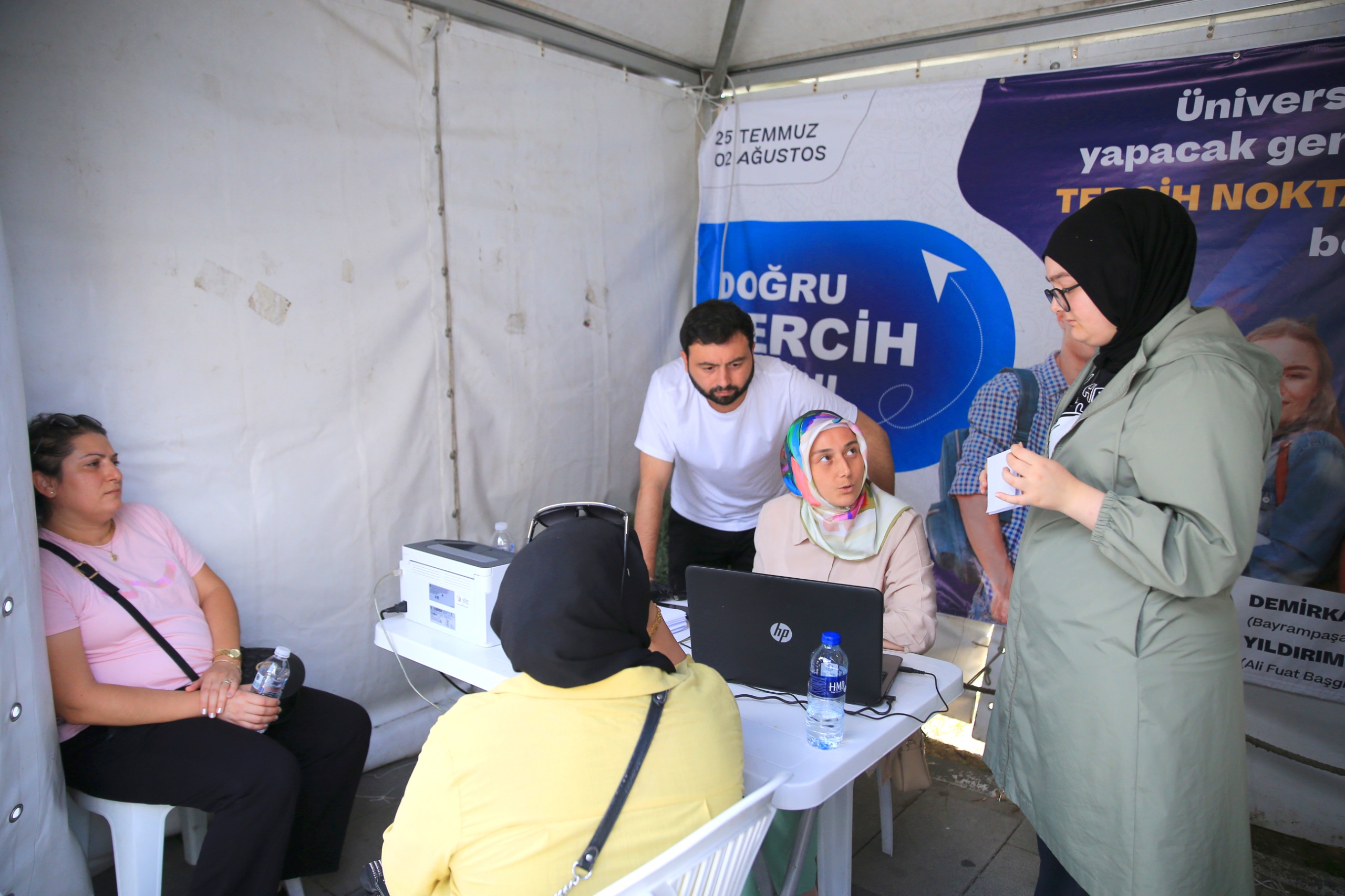 Bayrampaşa Belediyesi’nden öğrencilere ücretiz YKS tercih danışmanlığı