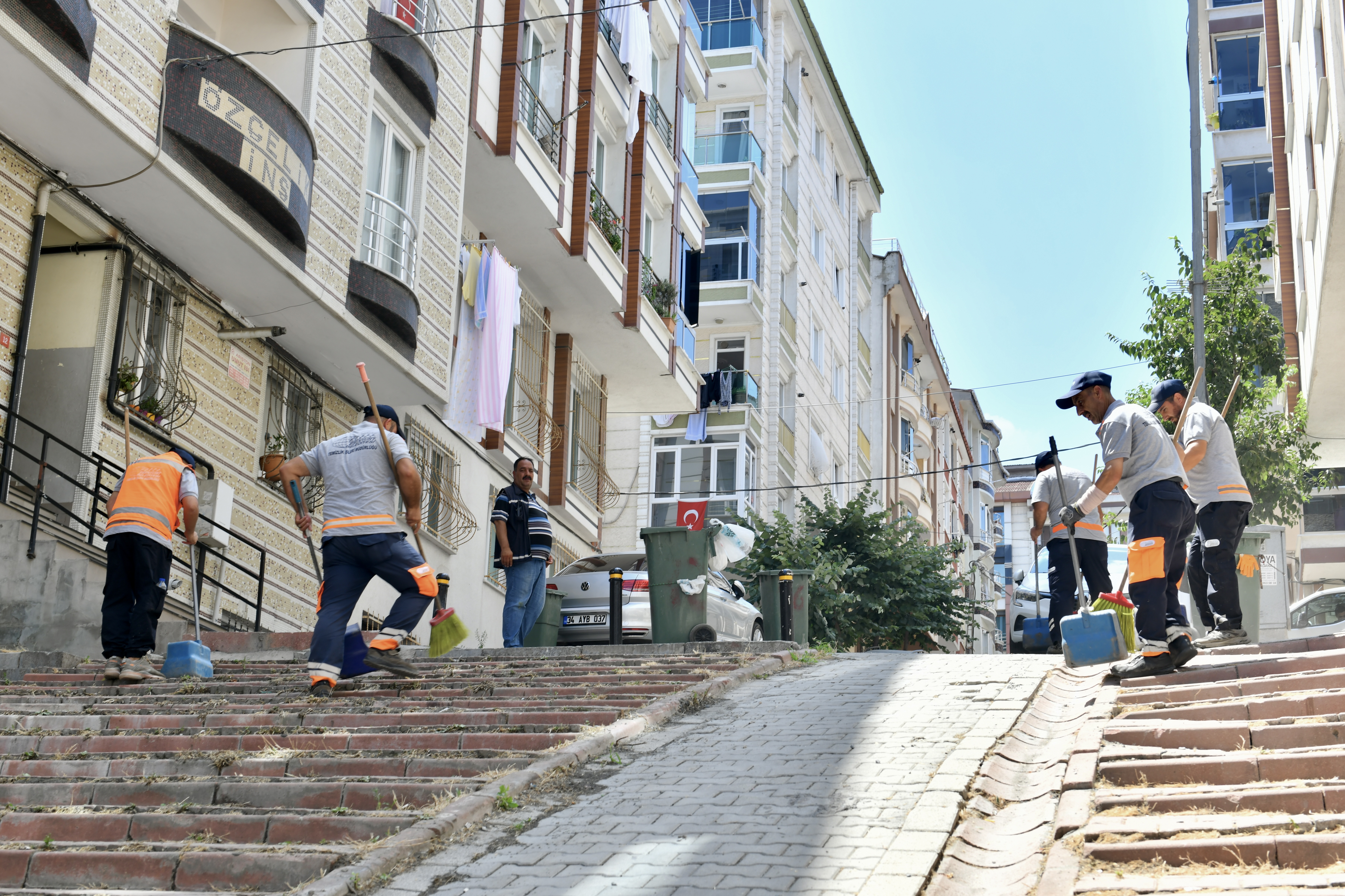 Esenyurt Belediyesi’nden vatandaşların sorunlarına destek