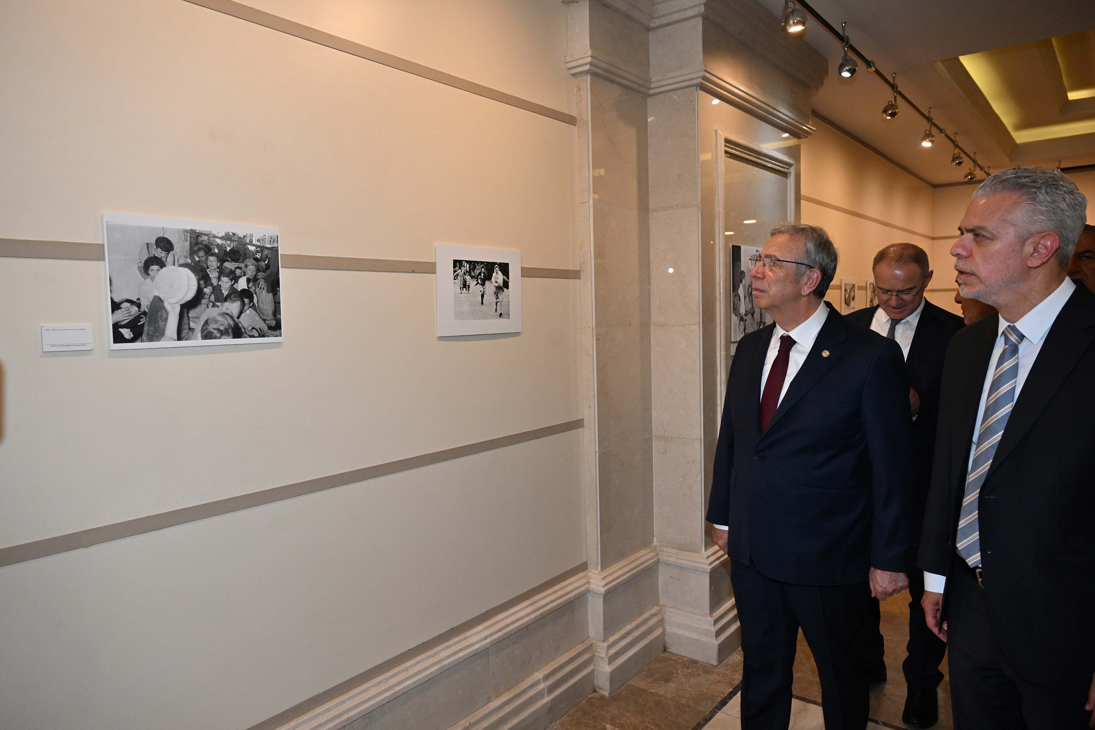 Yavaş “Harekatın 50. Yılında: Kıbrıs” fotoğraf sergisinin açılışına katıldı