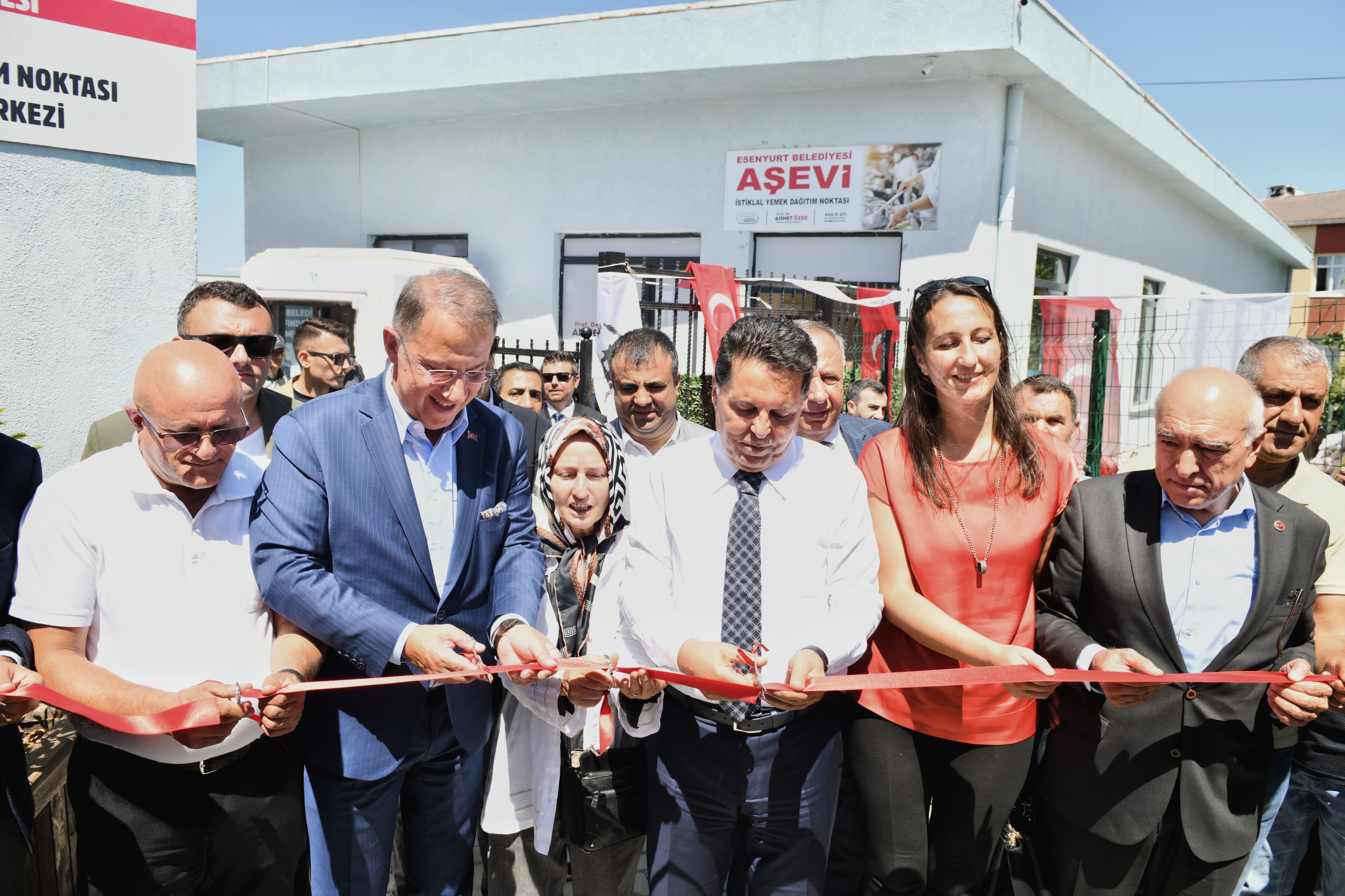 Başkan Özer: Yedi noktada daha sıcak yemek dağıtım merkezi açacağız