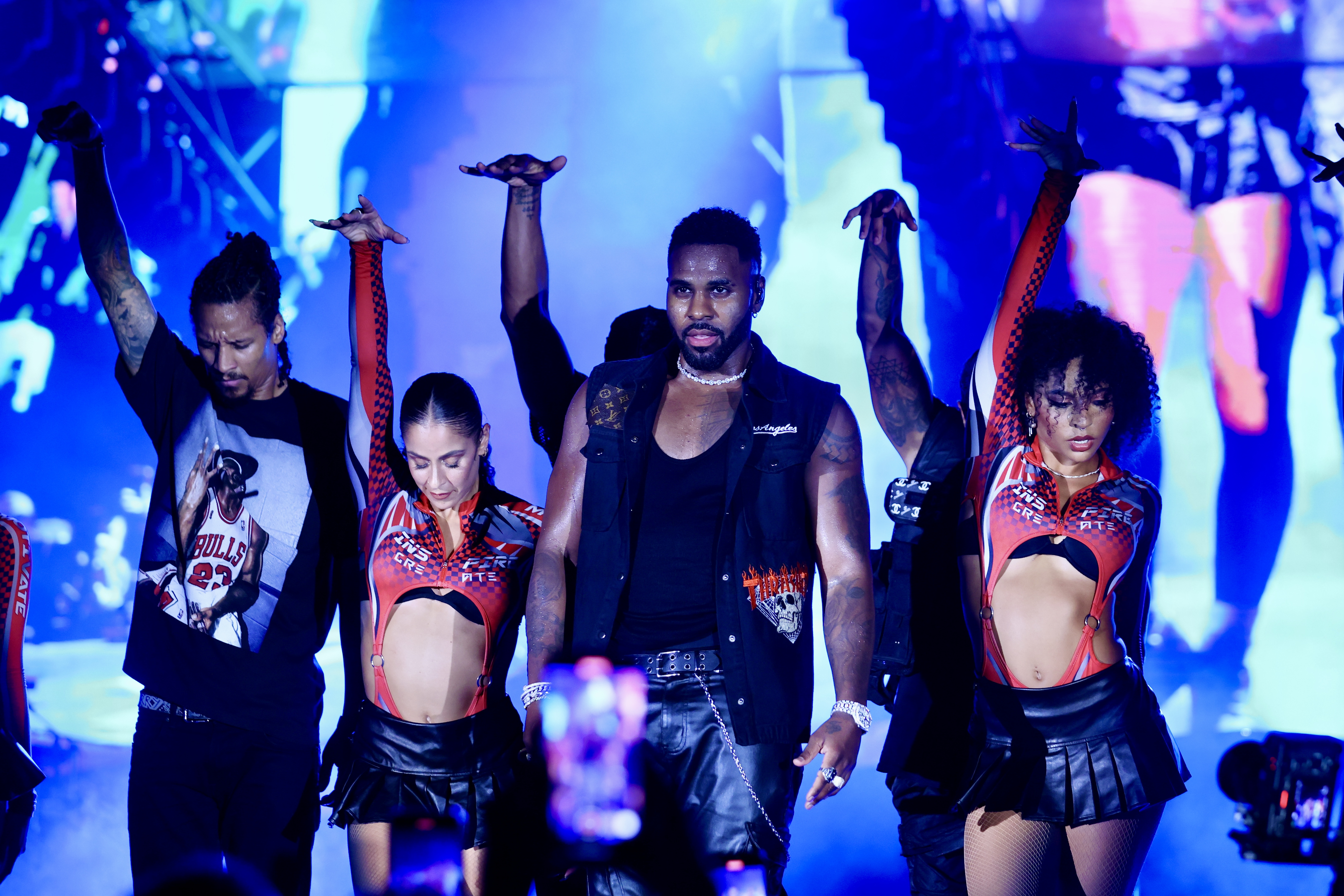 Dünyaca ünlü sanatçı Jason Derulo, İstanbul’u salladı!