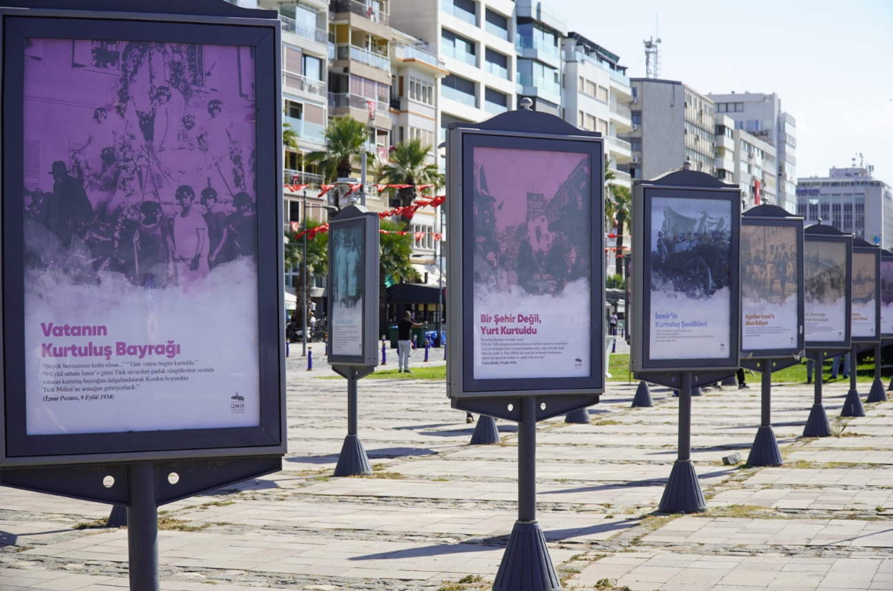 “İzmir’in Kurtuluş Bayramı” sergisi açıldı