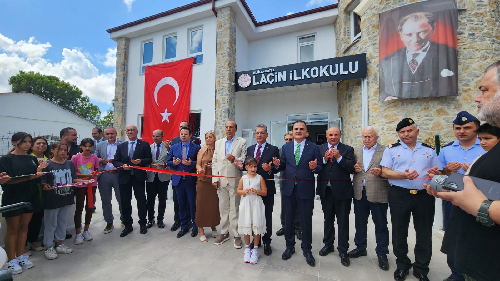 Muğla Valisi Akbıyık, Laçin İlkokulu’nun açılış törenine katıldı