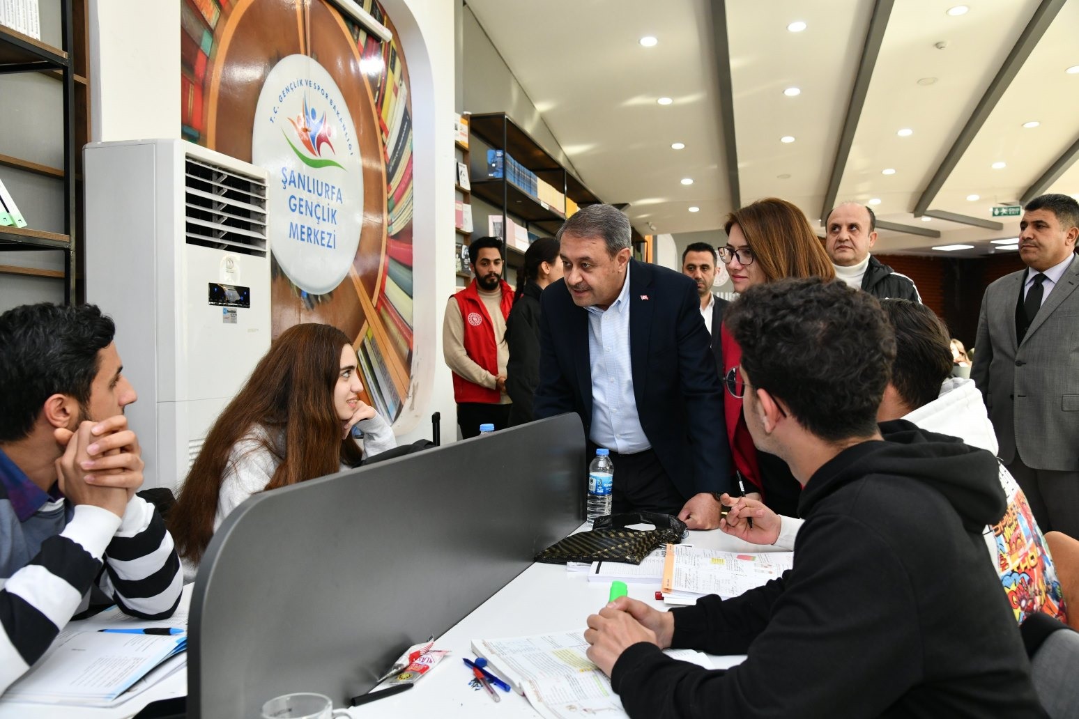 Vali Şıldak: Gençlerimizin yeteneklerini keşfetmesine yardımcı olmalıyız