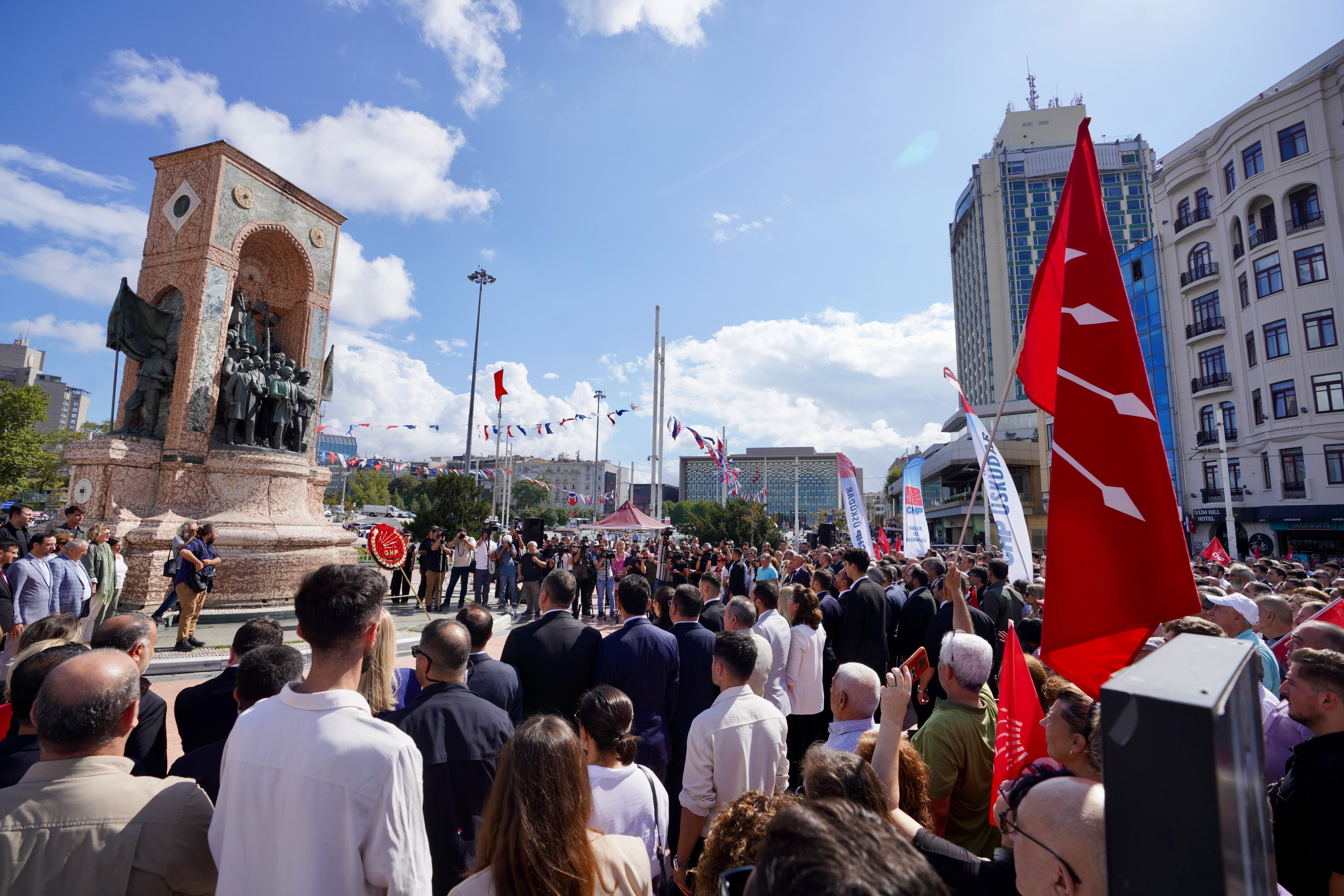 İmamoğlu: İktidar yolculuğunun en çalışkan neferi olacağıma söz veriyorum