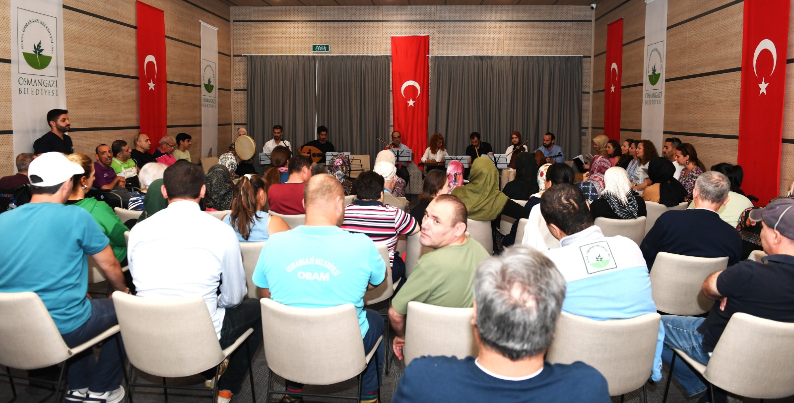 Başkan Aydın, Alzheimer Bakım Merkezi sakinleri ile buluştu