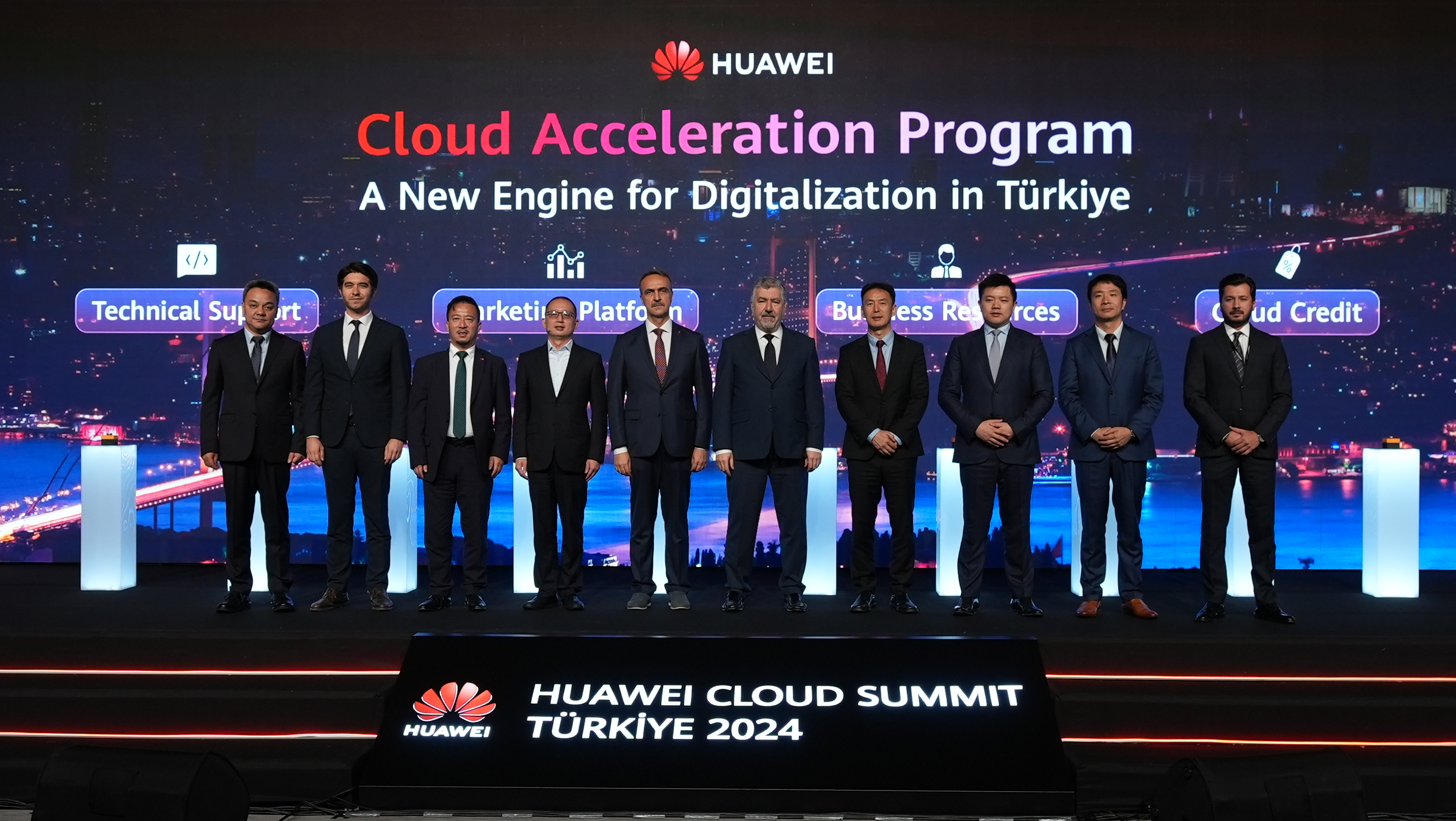 Yapay zeka destekli bulut çözümleri Huawei Cloud Summit’te tanıtıldı