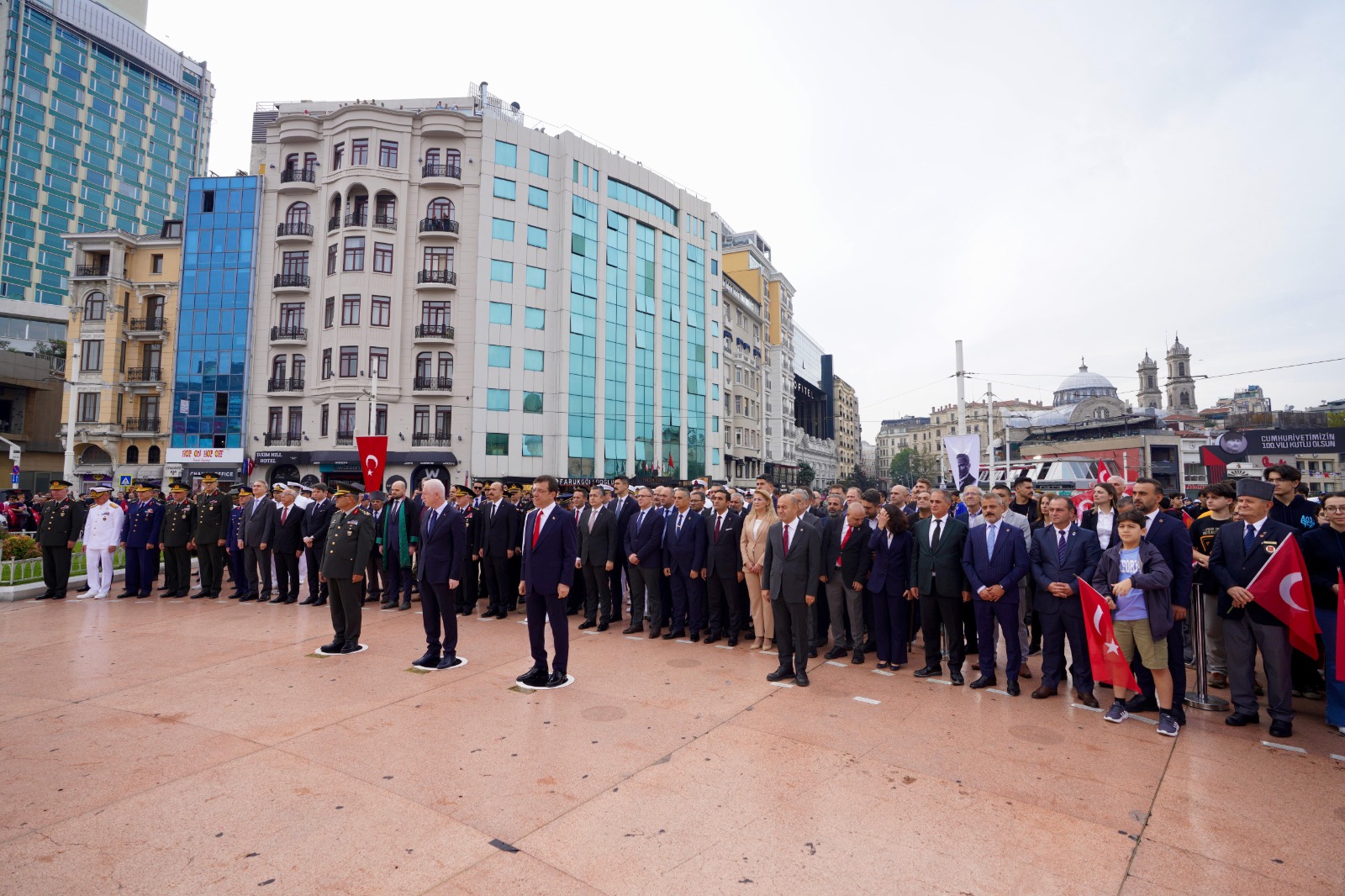 İstanbul’un kurtuluşu, 101’inci yılı Taksim’de kutlandı