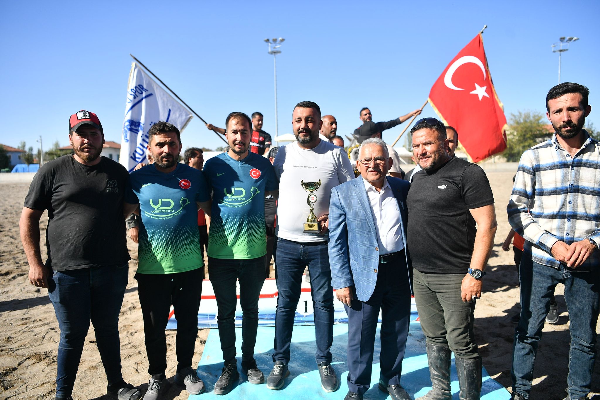 Başkan Büyükkılıç, Atlı Cirit 1. Lig Müsabakaları’nın ödül törenine katıldı