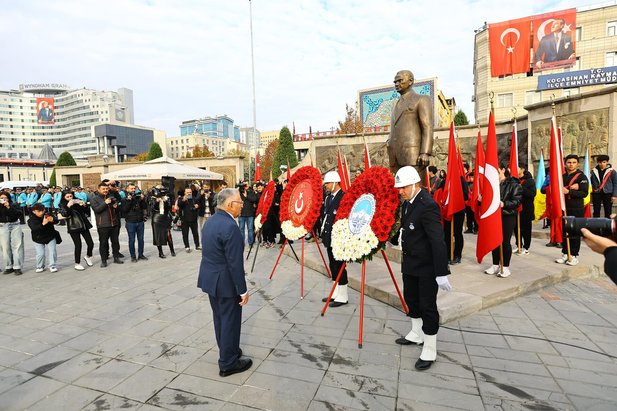 Atatürk, Kayseri’de törenle anıldı